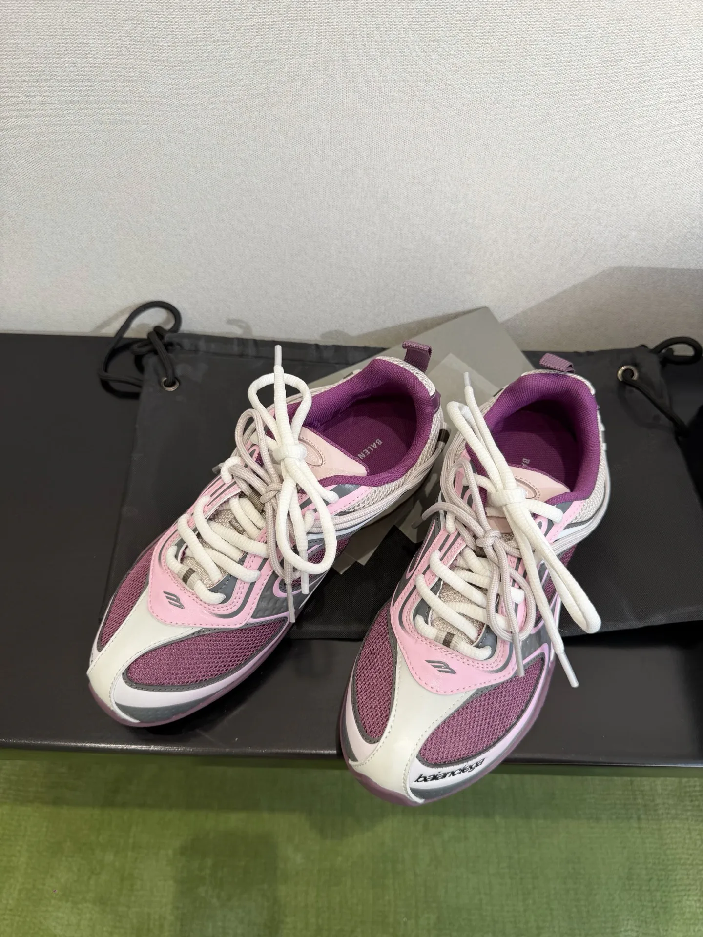 Кроссовки Женские Balenciaga 11911495