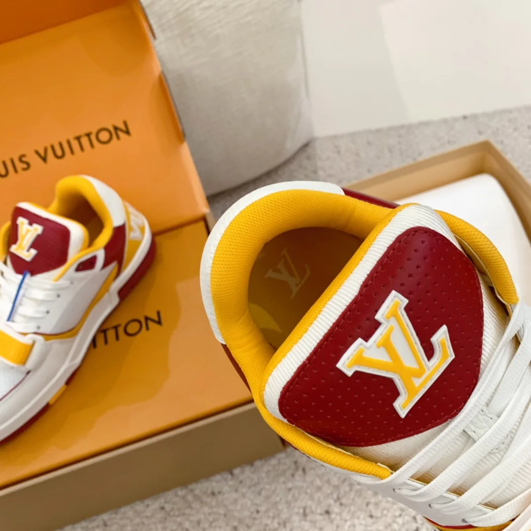 Кроссовки Женские Louis Vuitton 10290628