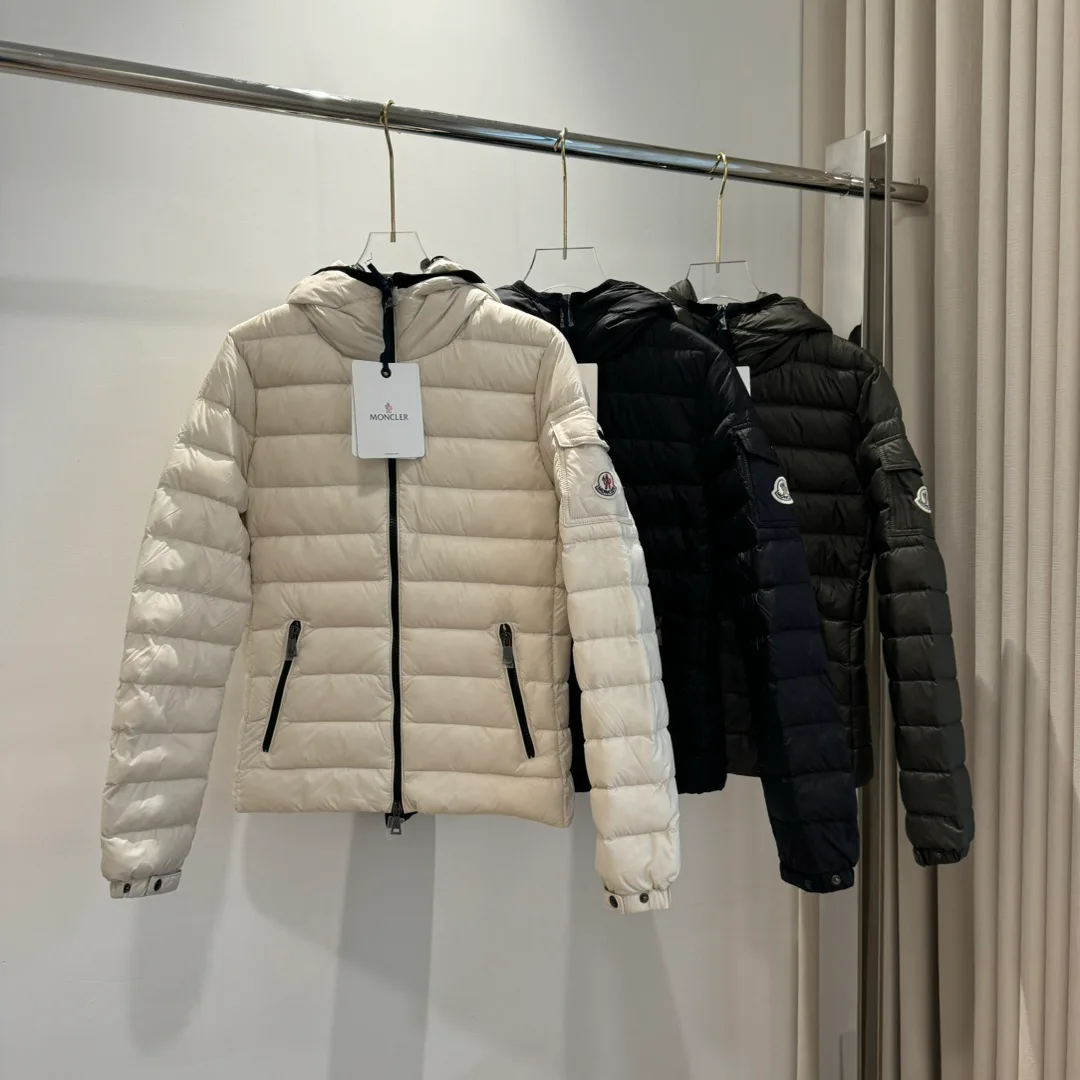 Куртки И Пуховики Женские Moncler 18002195