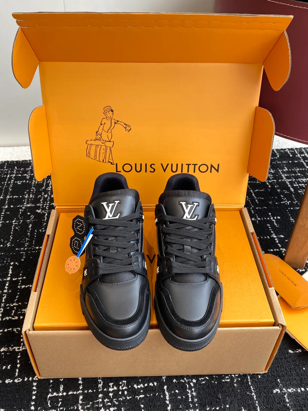 Кроссовки Женские Louis Vuitton 5438138