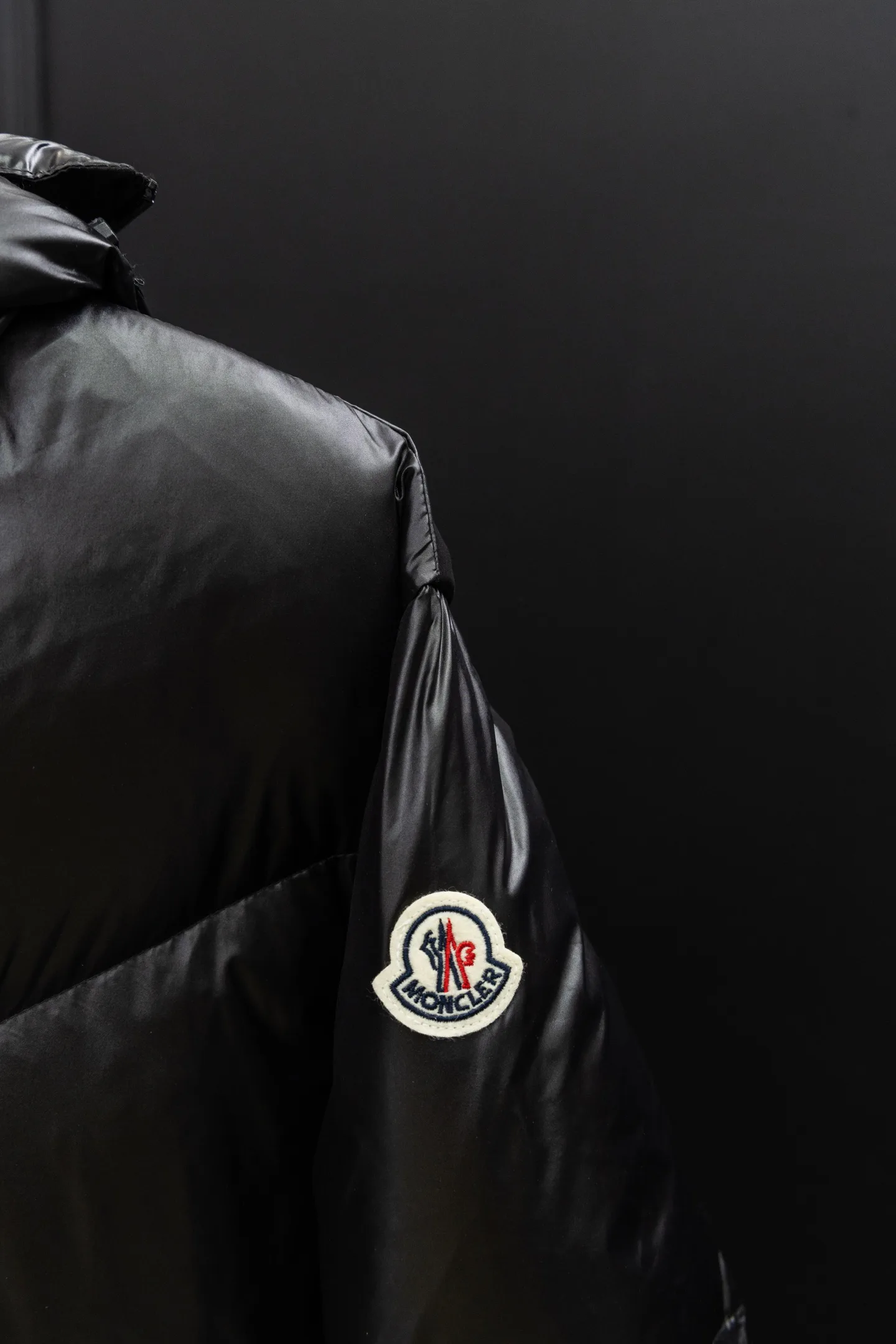 Куртки И Пуховики Женские Moncler 18507206
