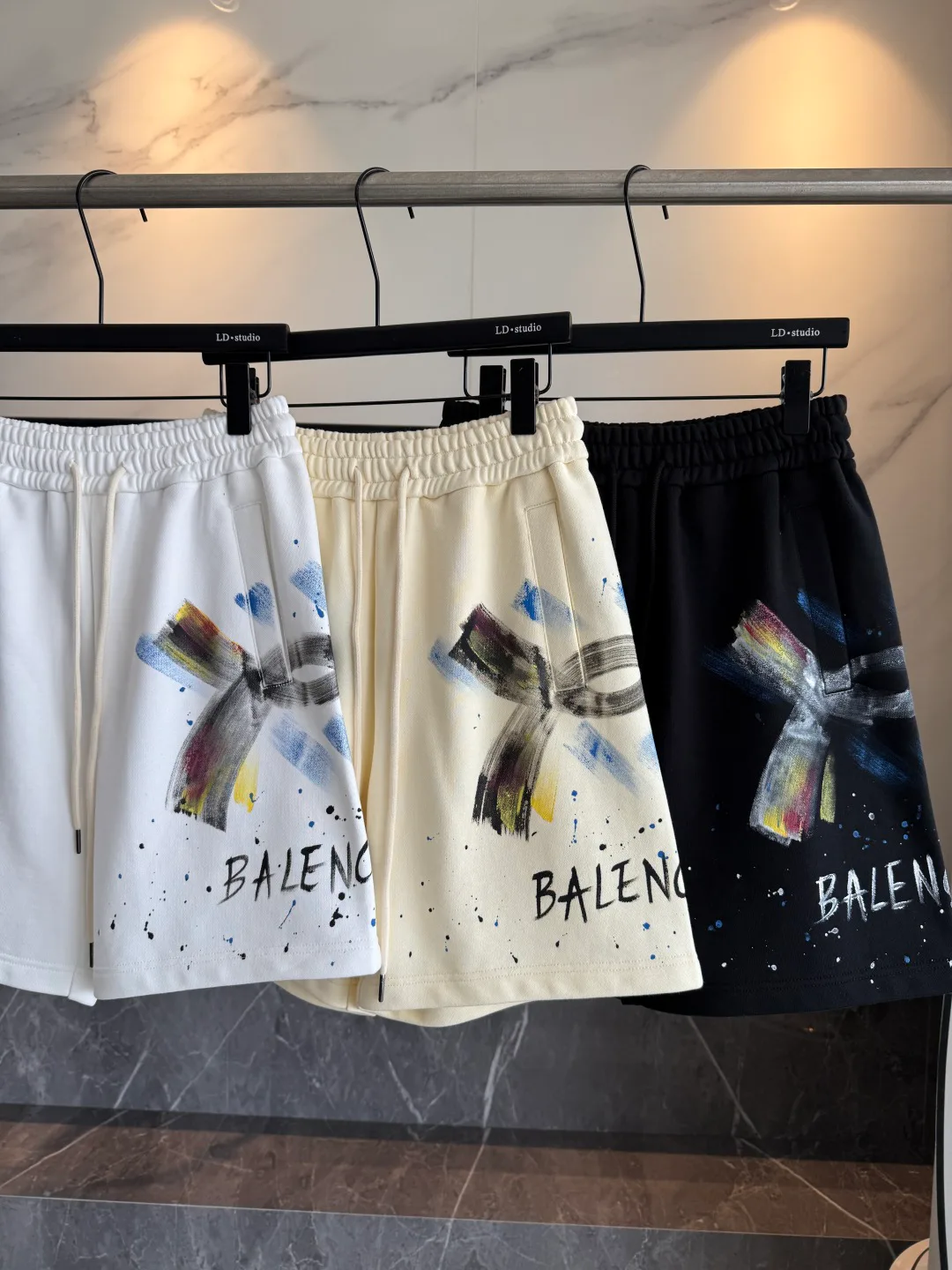 Шорты Женские Balenciaga 36131