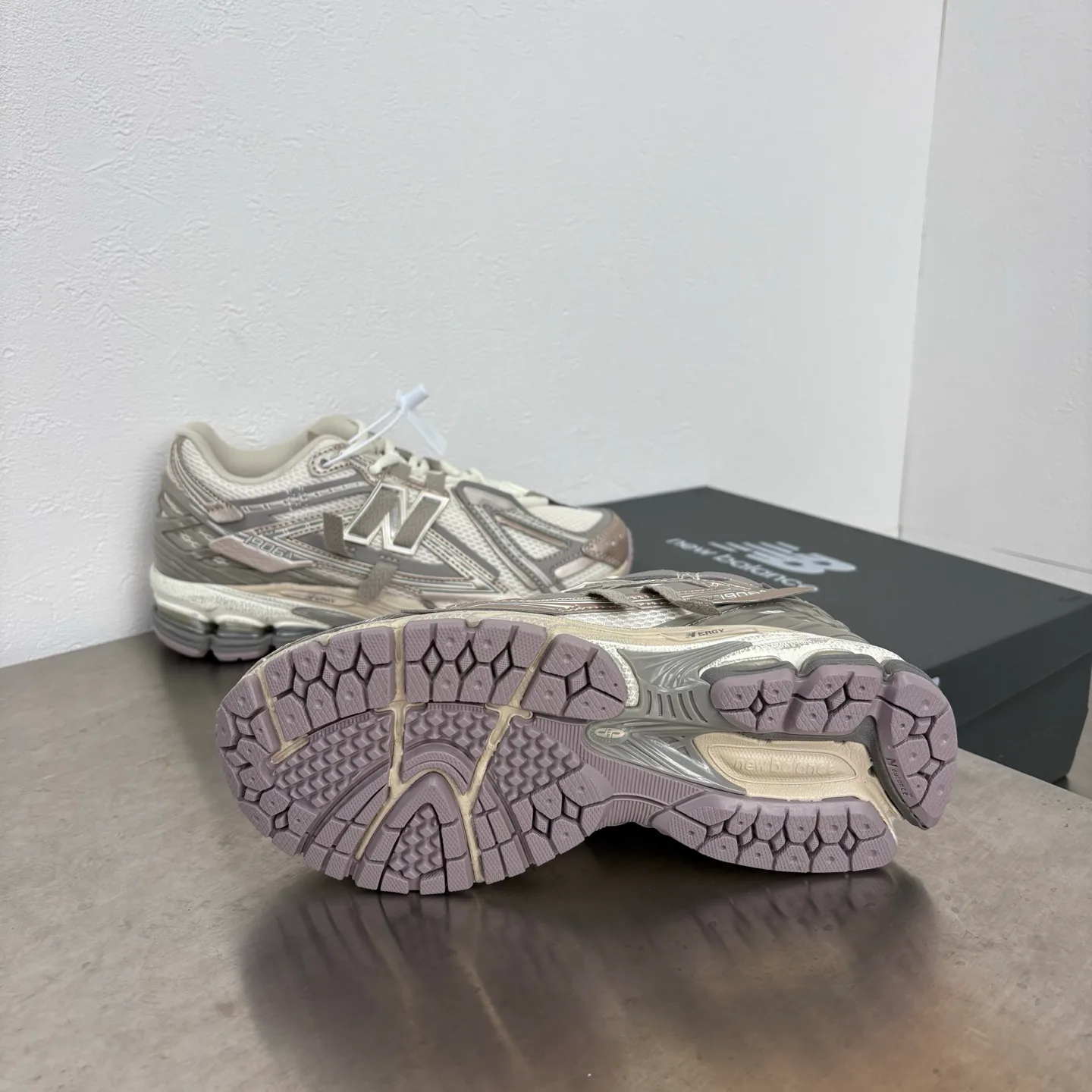 Кроссовки Женские New Balance 19519831