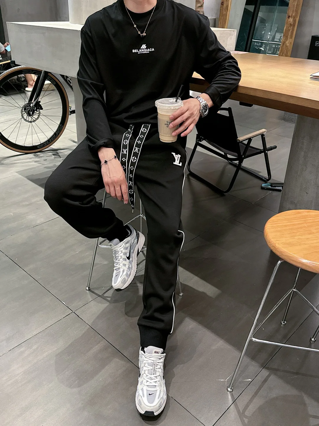 Брюки Мужские Louis Vuitton 1785952