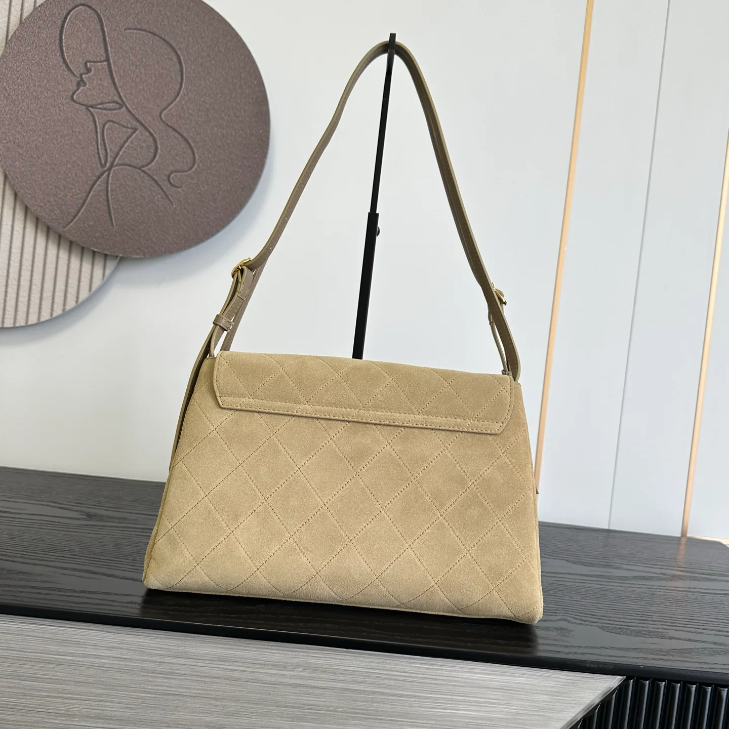 Классические Сумки Женские Chanel 18058418