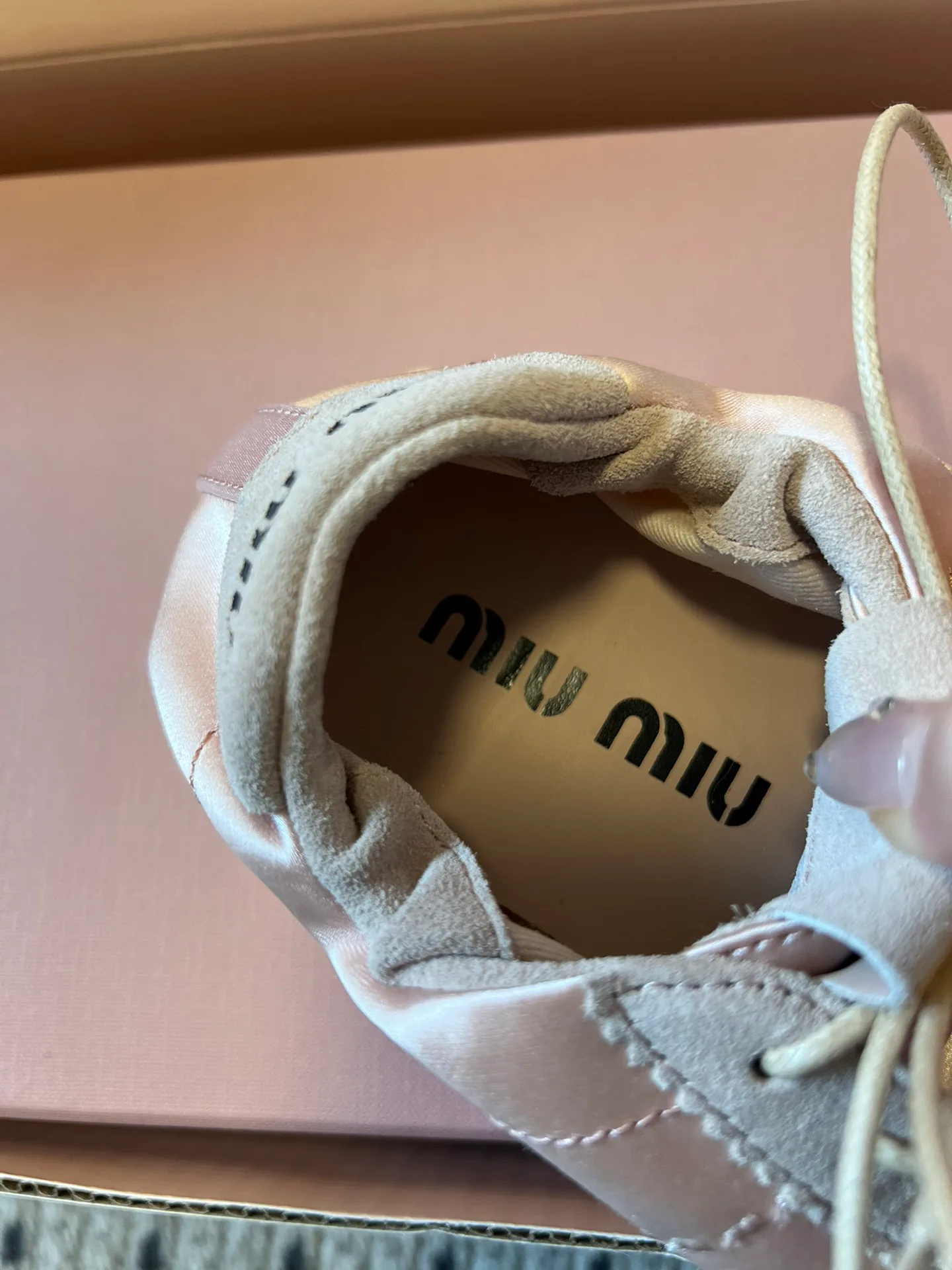 Кроссовки Женские Miu Miu 17264945