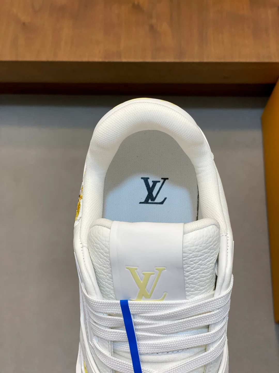 Кроссовки Мужские Louis Vuitton 12842855