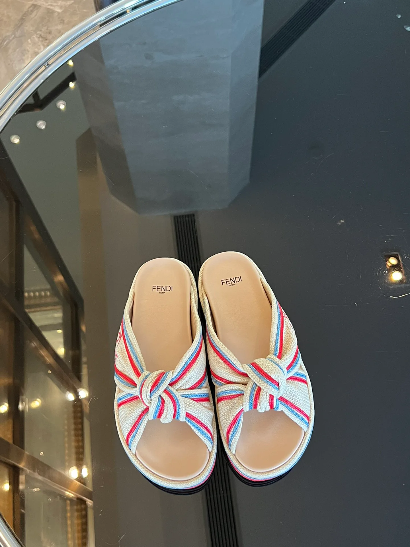 Шлепанцы Женские Fendi 22515