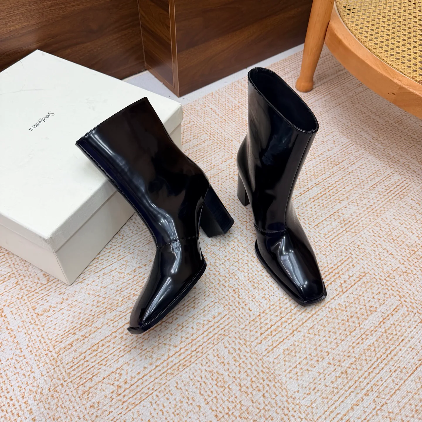Ботильоны Женские Saint Laurent 18104628