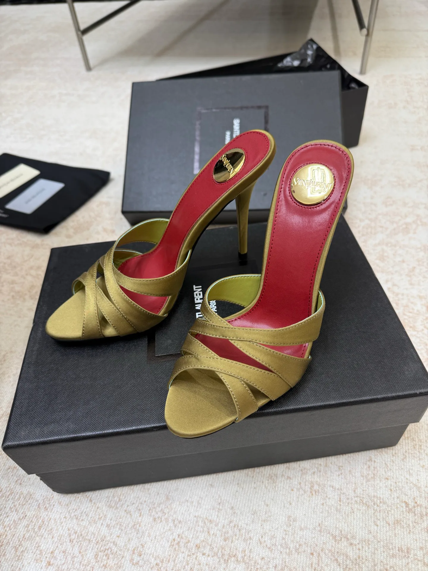 Босоножки Женские Saint Laurent 3062302