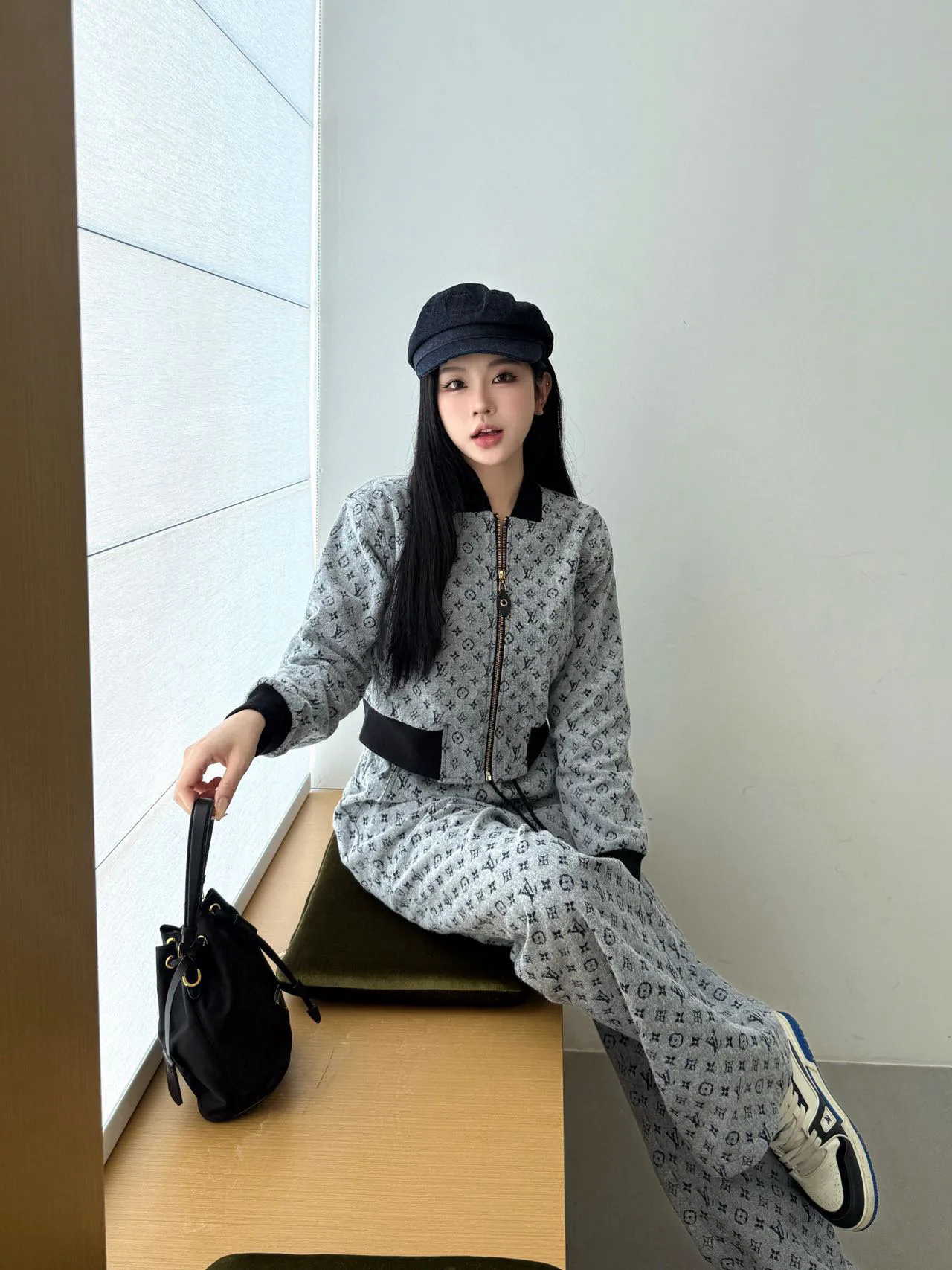 Брюки Женские Louis Vuitton 2245891