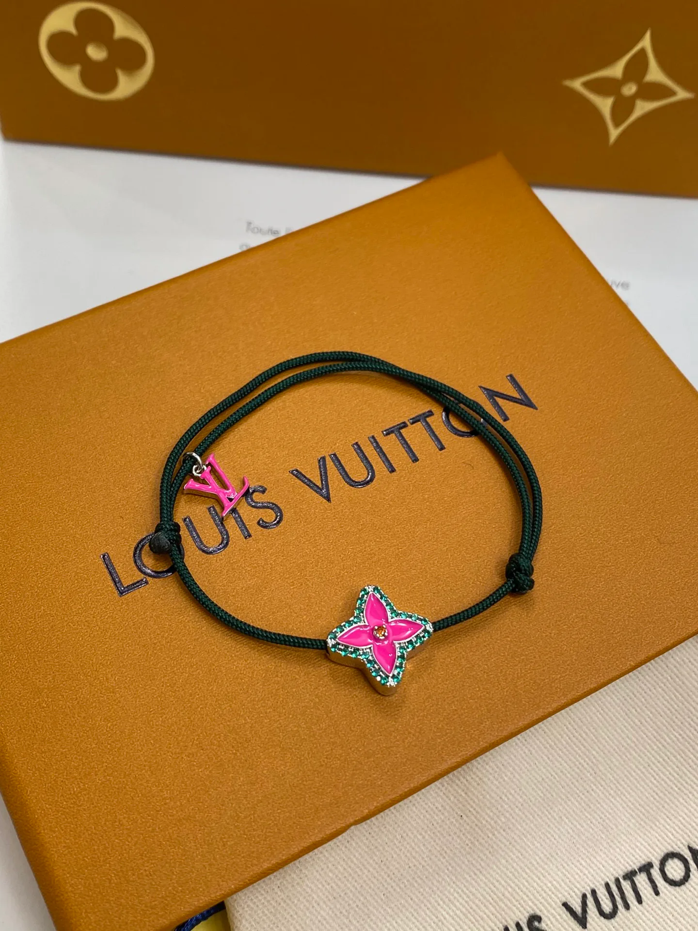 Бижутерия Louis Vuitton 17819355