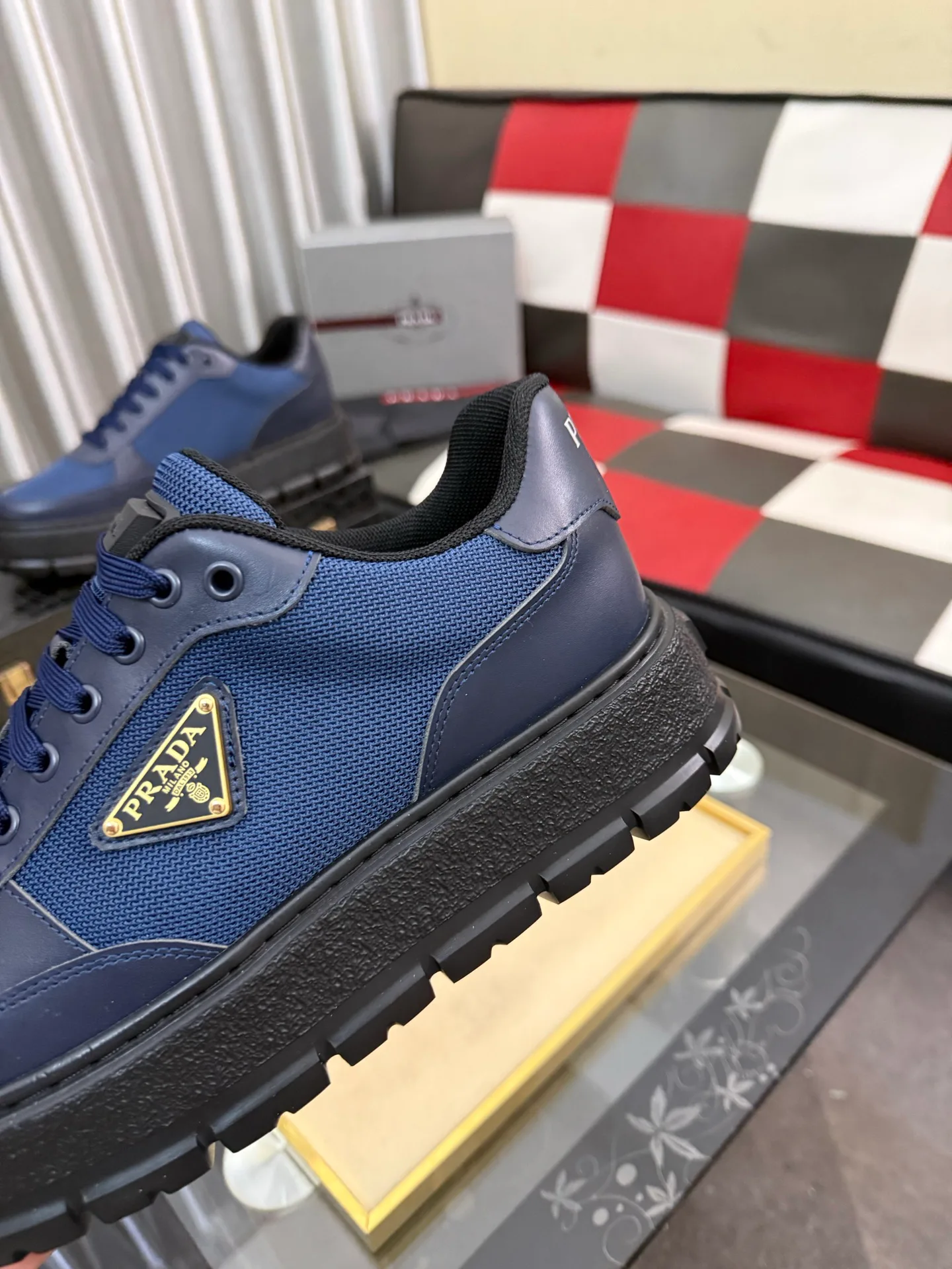 Кроссовки Женские Prada 18417416