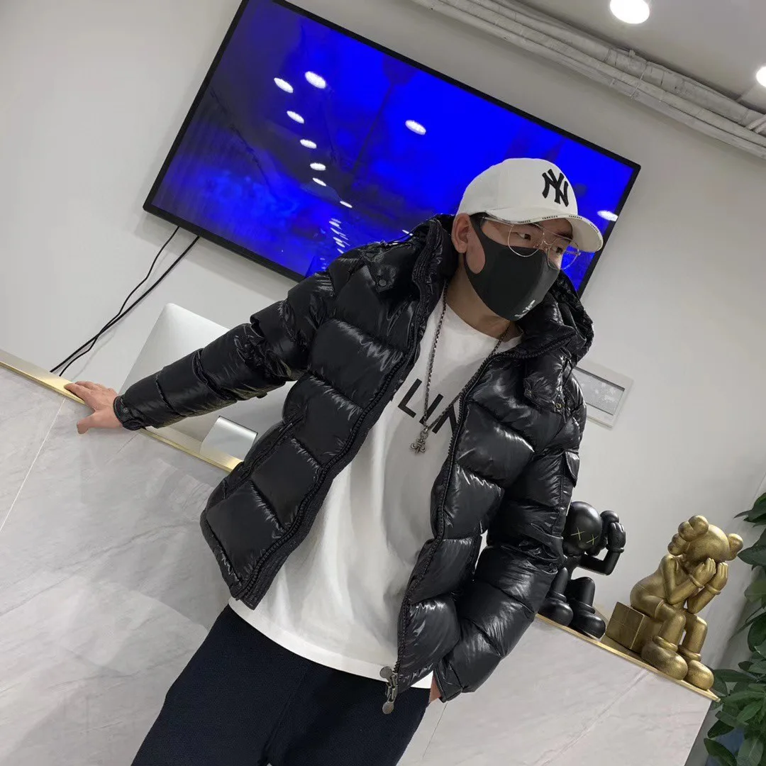 Куртки И Пуховики Мужские Moncler 5501140