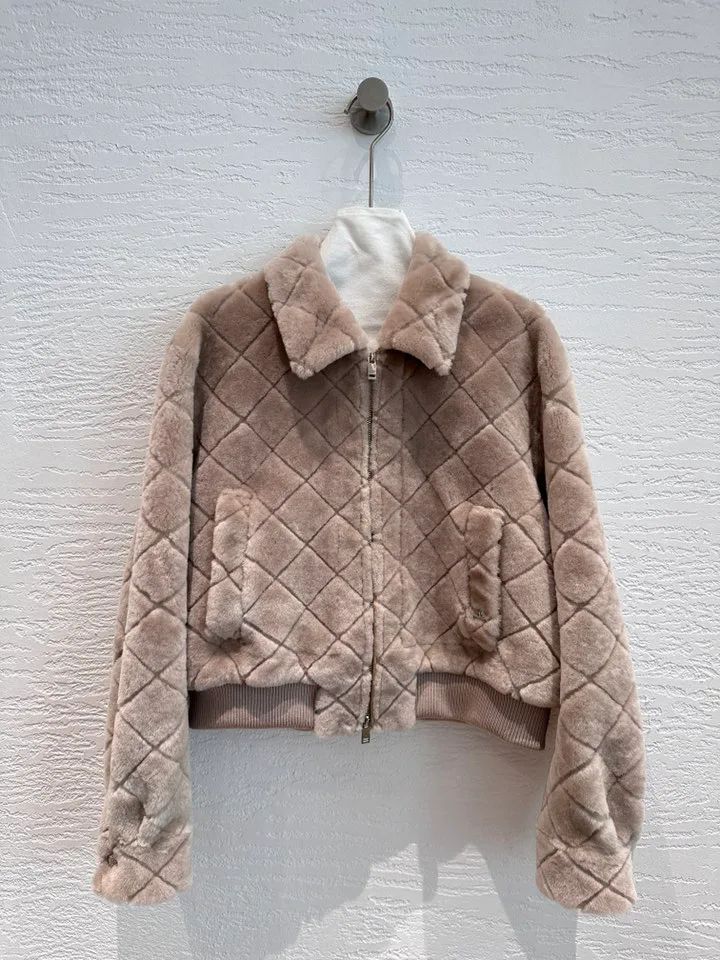 Куртки И Пуховики Женские Chanel 18734673