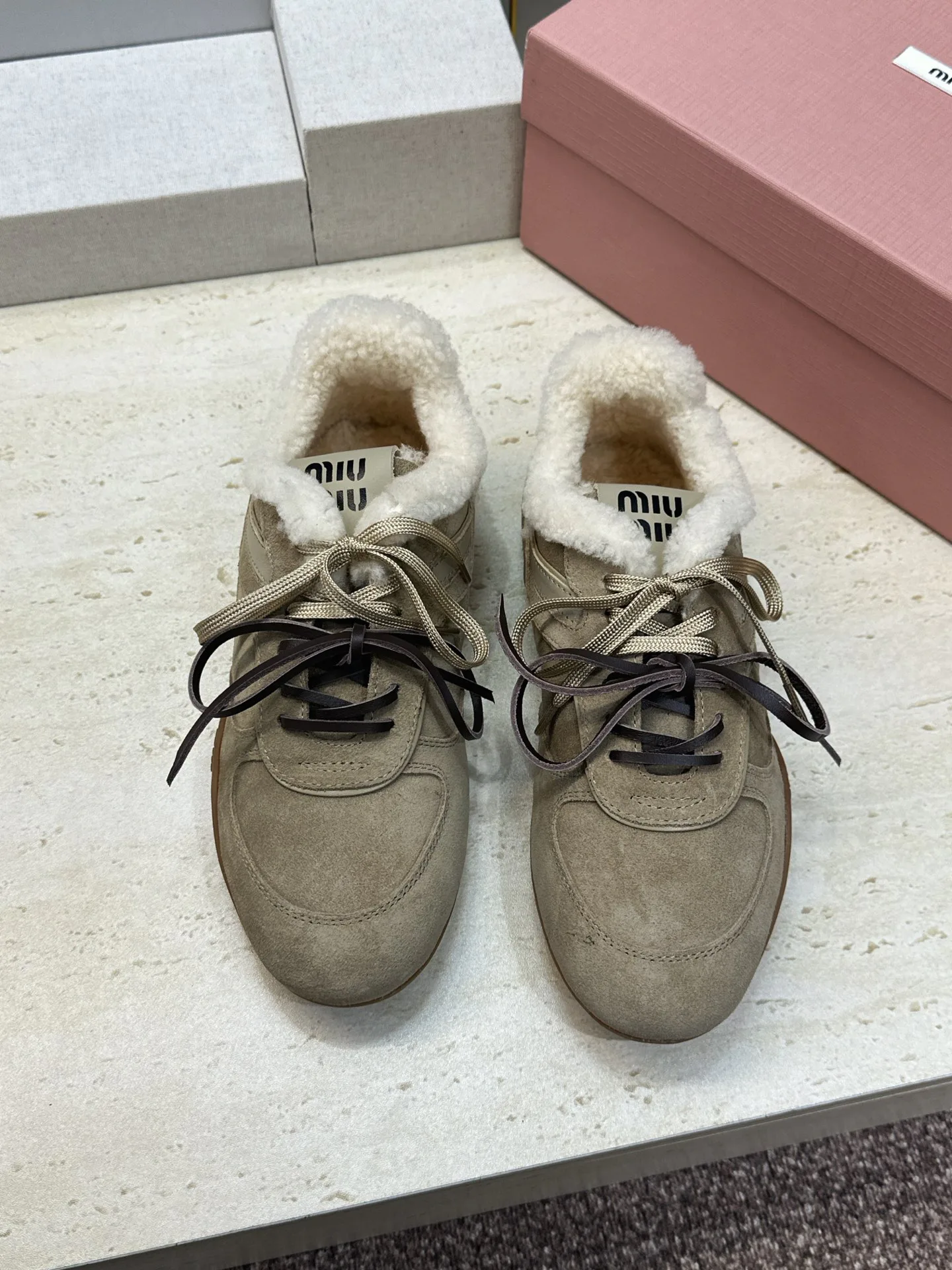 Кроссовки Женские Miu Miu 19253347