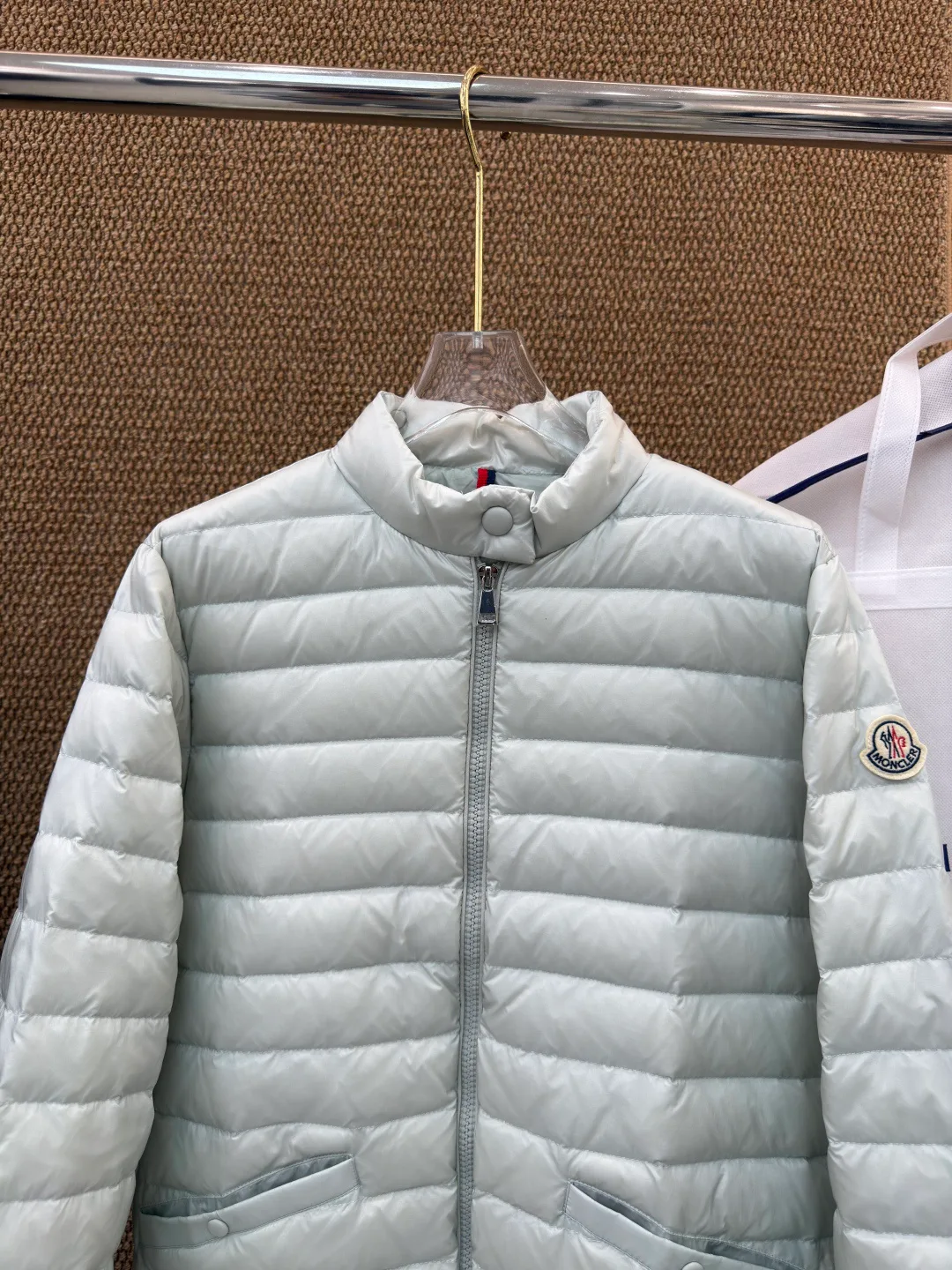 Куртки И Пуховики Женские Moncler 19725076