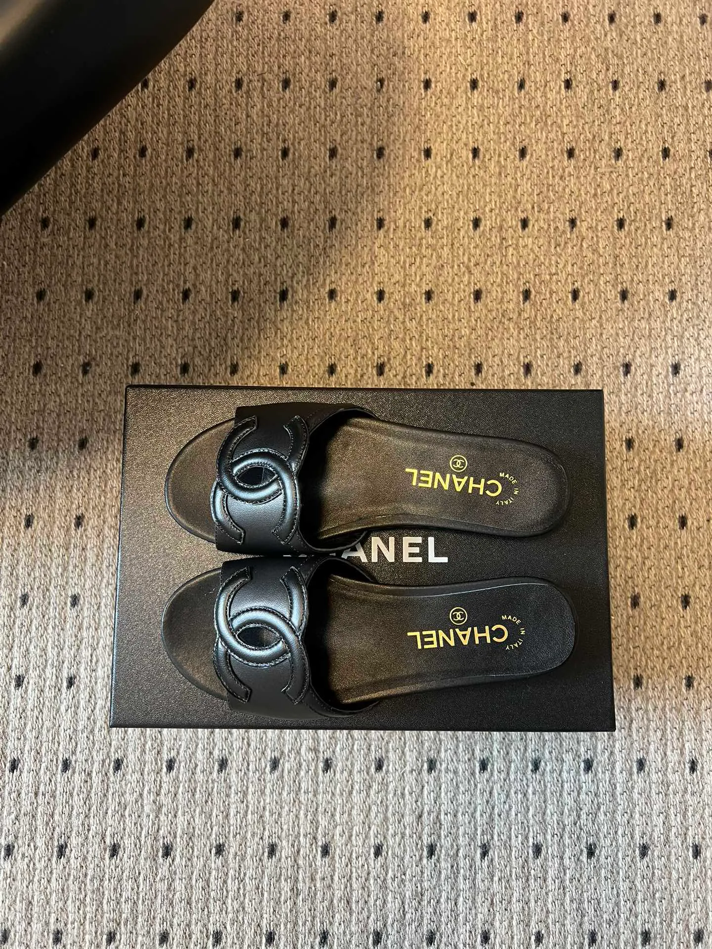 Шлепанцы Женские Chanel 11693290