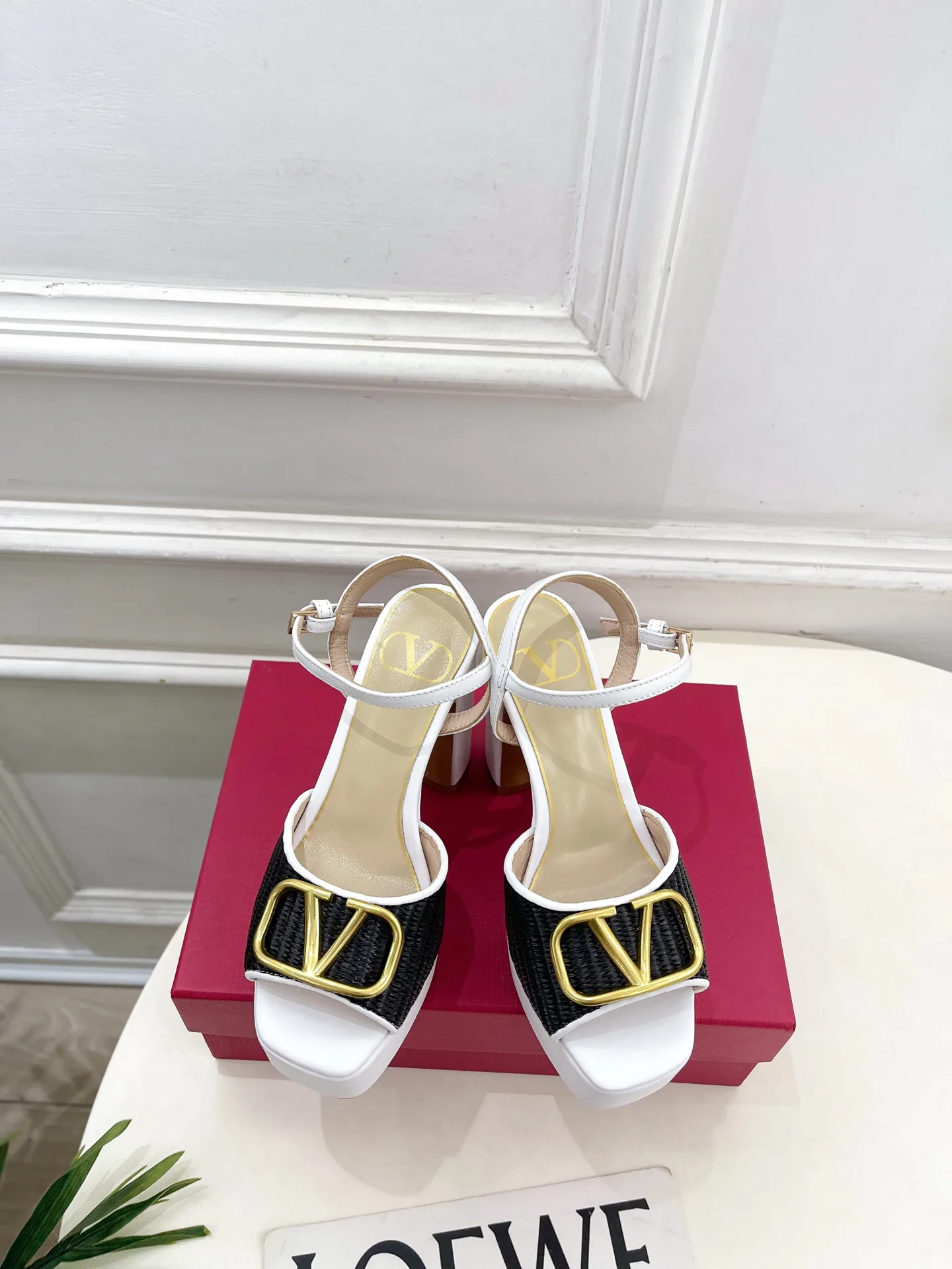 Босоножки Женские Valentino 13085015