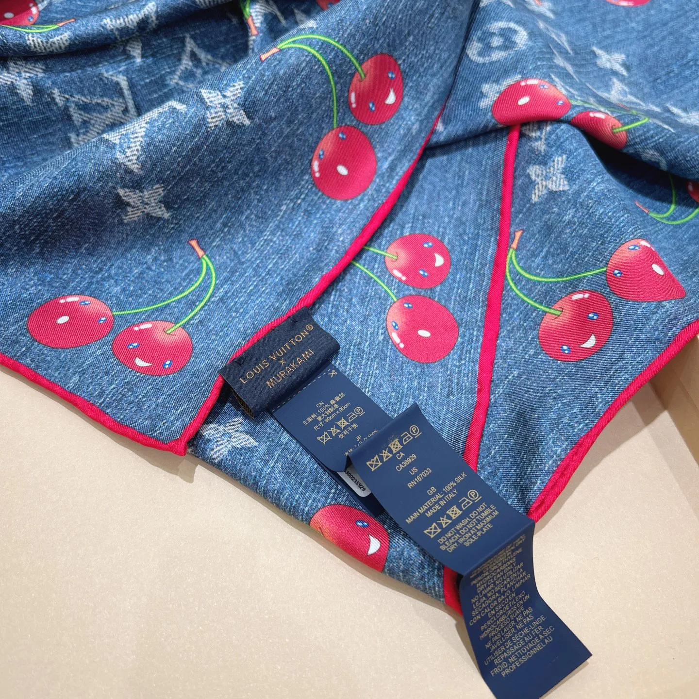 Шарфы Louis Vuitton 589896