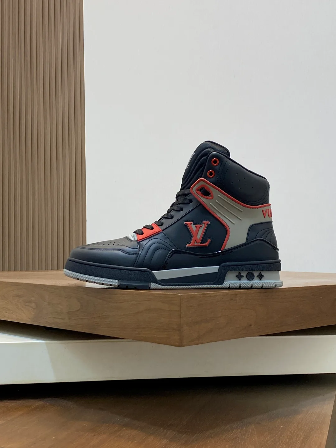 Сникерсы Мужские Louis Vuitton 149233