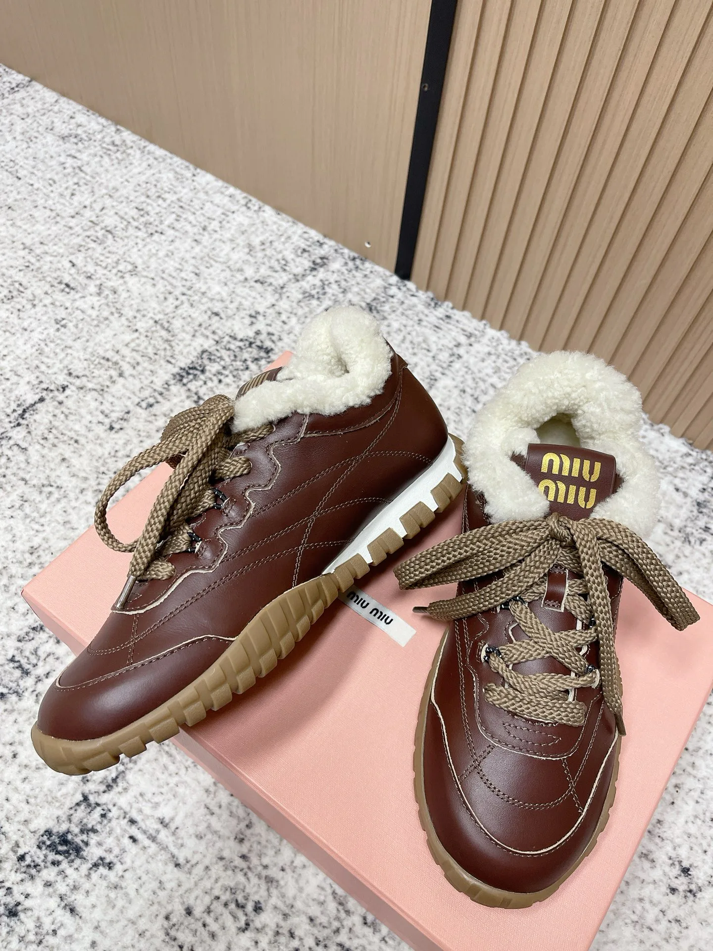 Кроссовки Женские Miu Miu 395537