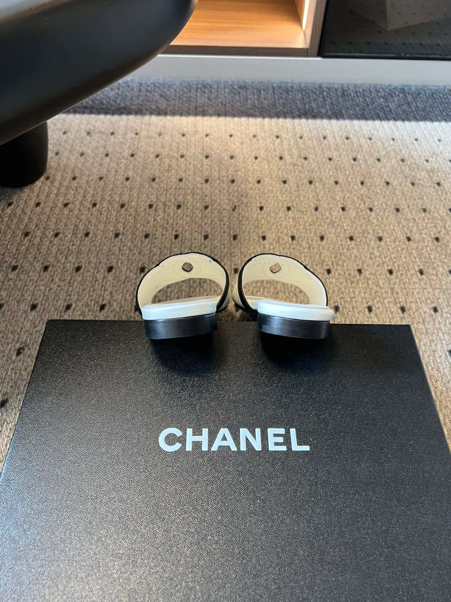 Шлепанцы Женские Chanel 11641739