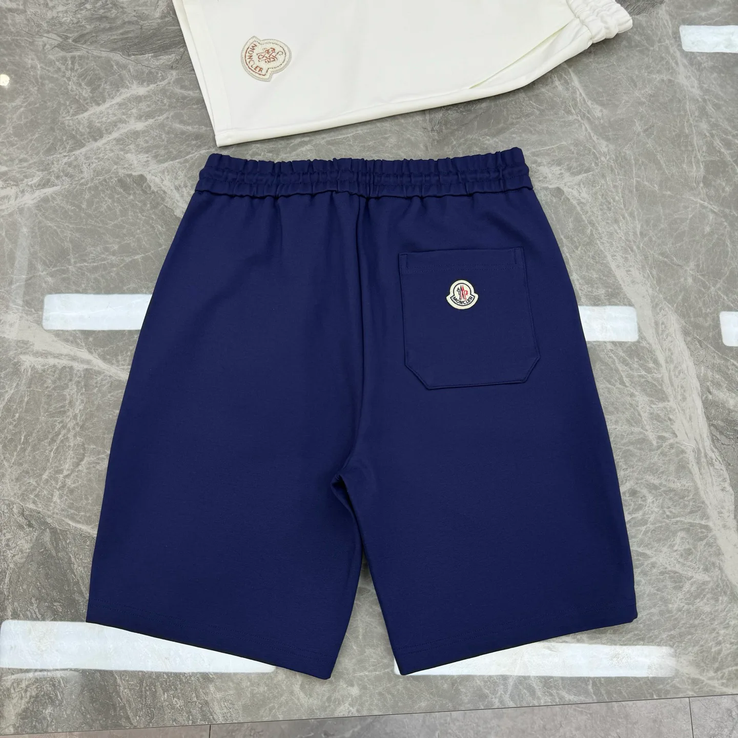 Шорты Мужские Moncler 17333143