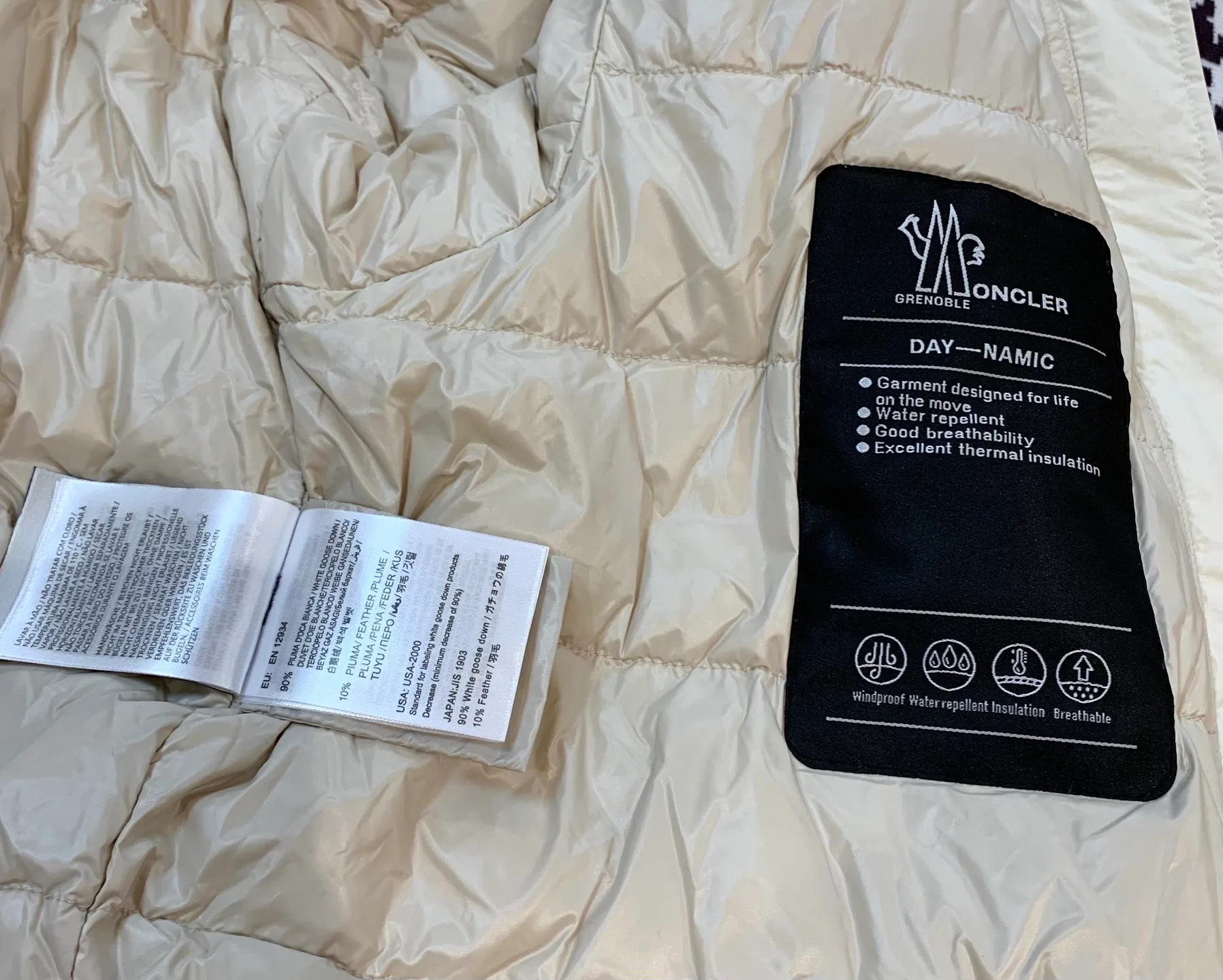 Куртки И Пуховики Женские Moncler 1181105