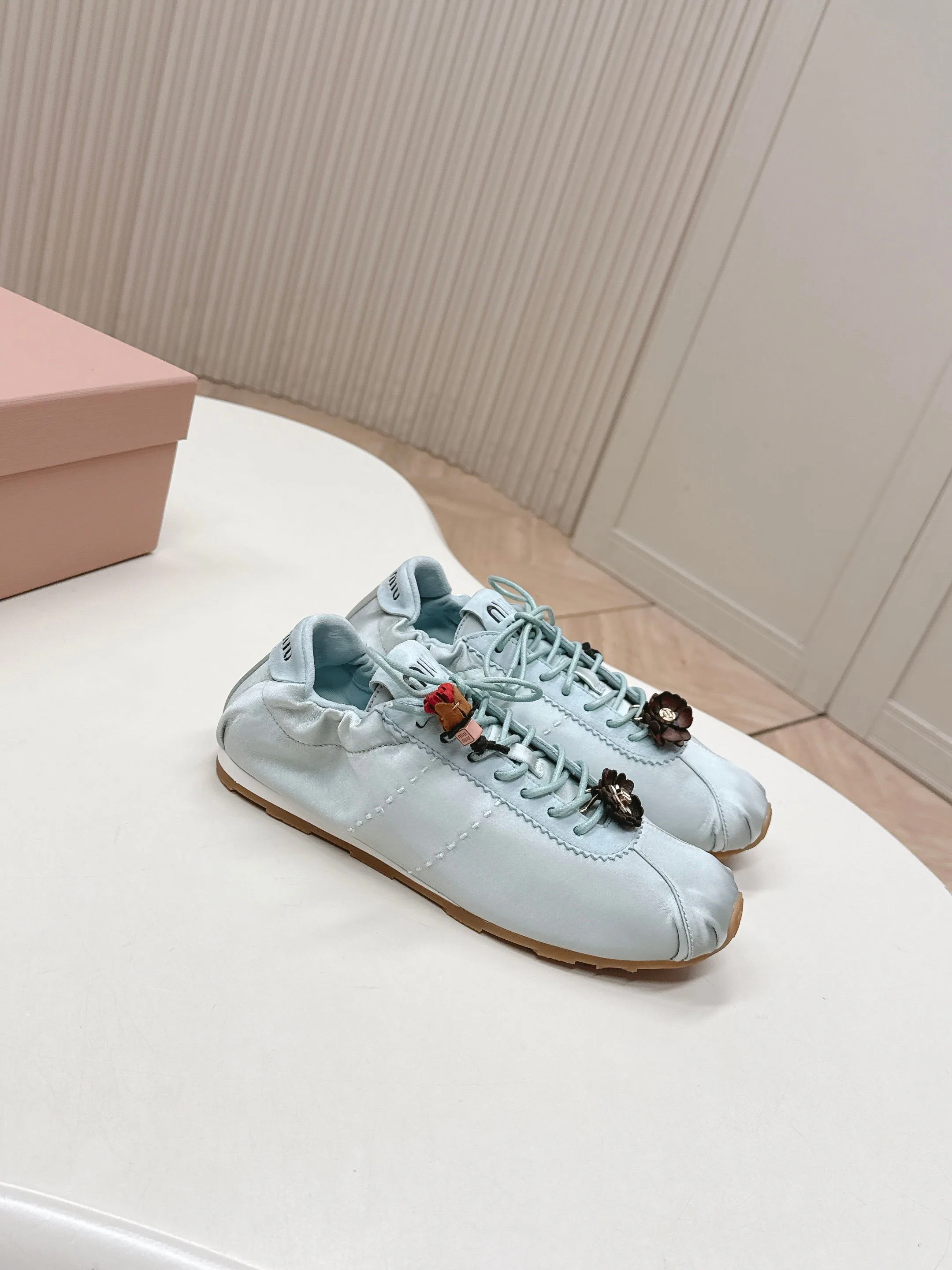 Кроссовки Женские Miu Miu 1874648