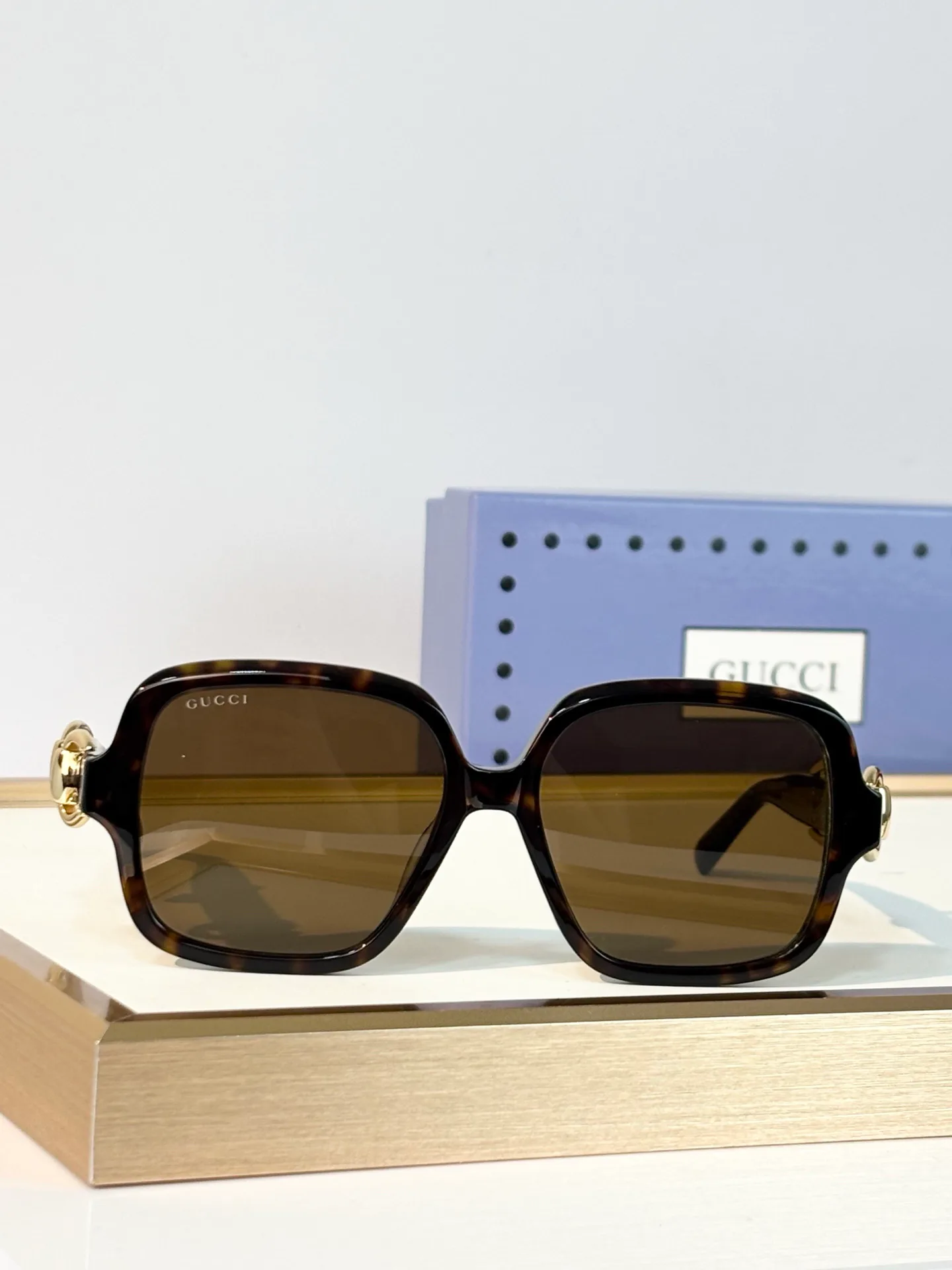Очки Gucci 18540774