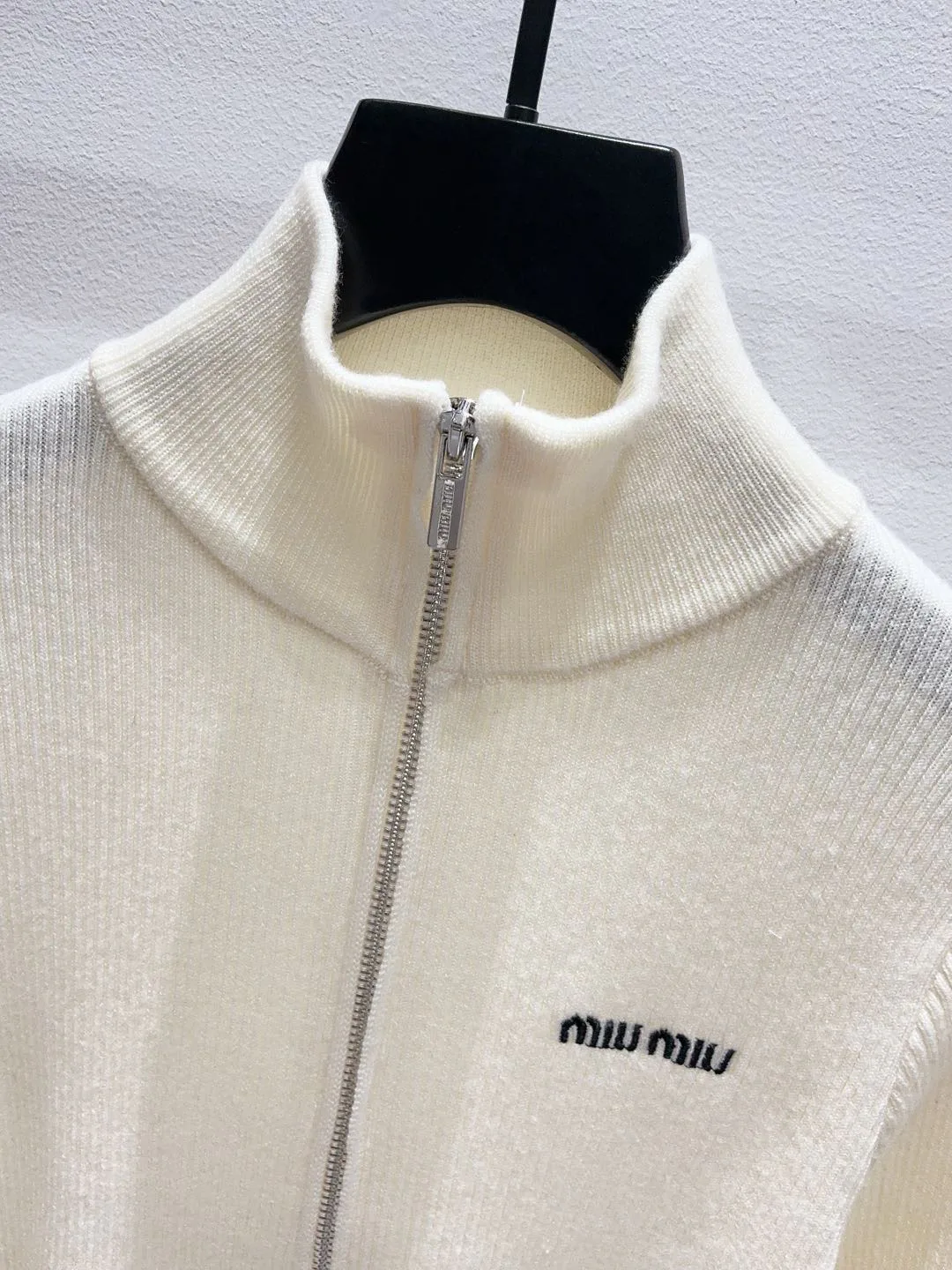Джемперы И Свитеры Женские Miu Miu 18029070