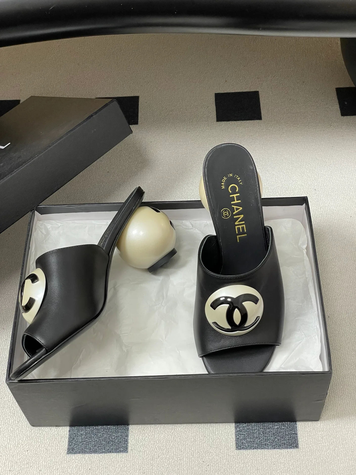 Босоножки Женские Chanel 10993916