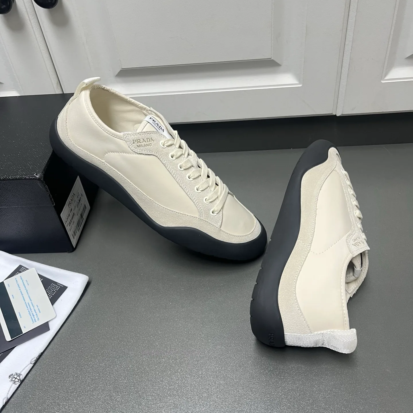 Кроссовки Мужские Prada 13216335