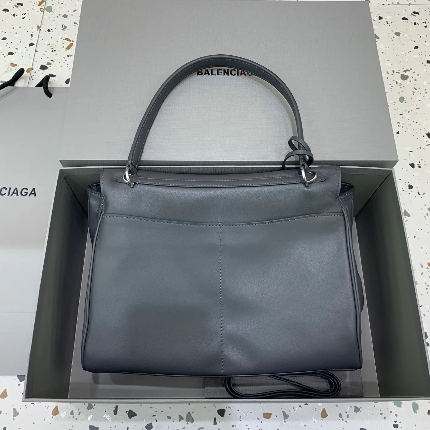 Классические Сумки Женские Balenciaga 13427362
