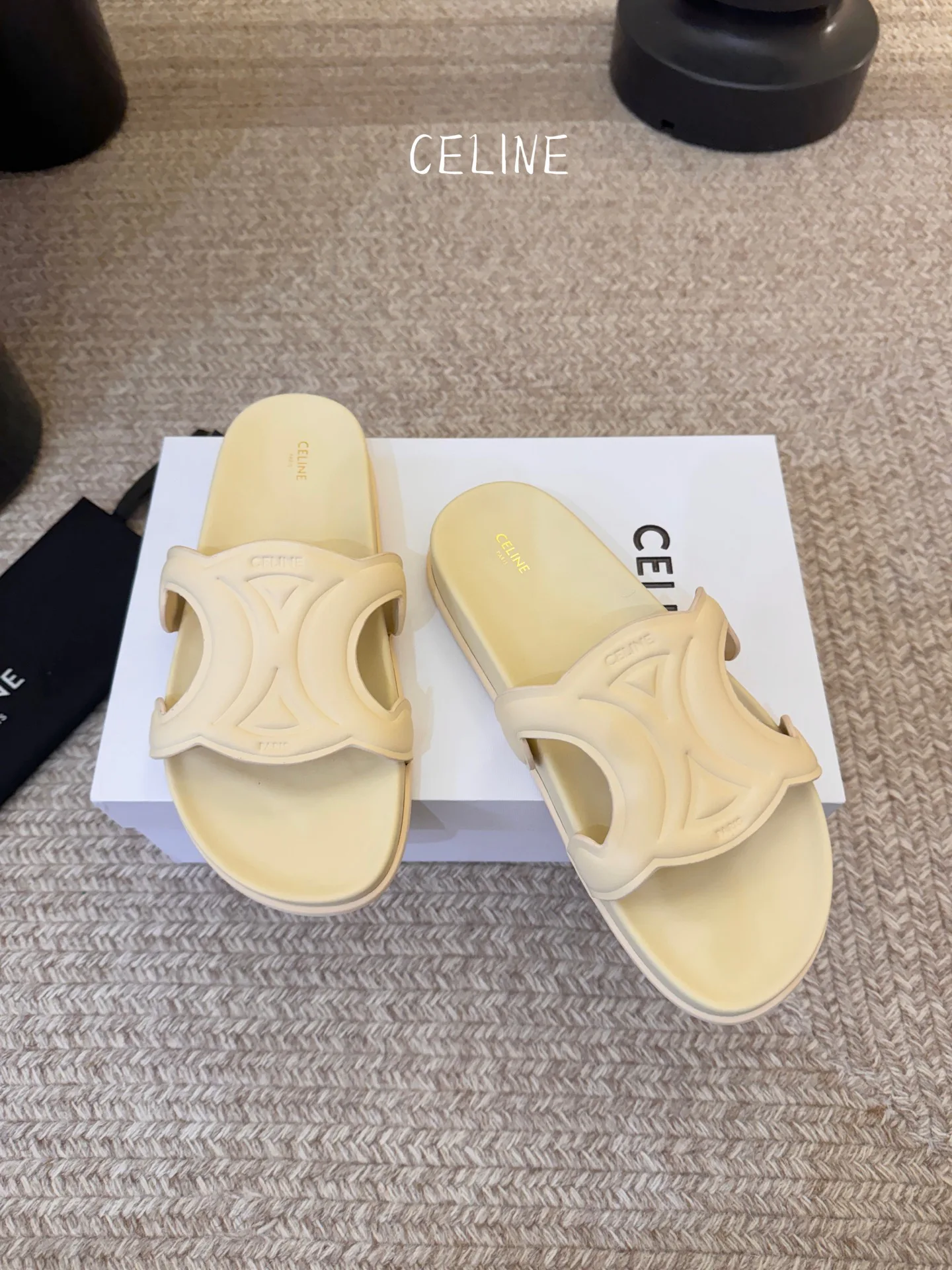 Шлепанцы Женские Celine 11621129