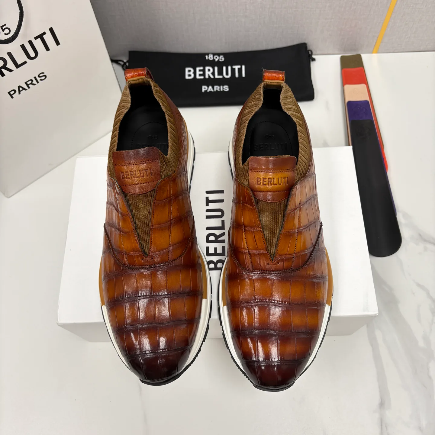 Кроссовки Мужские Berluti 18000795