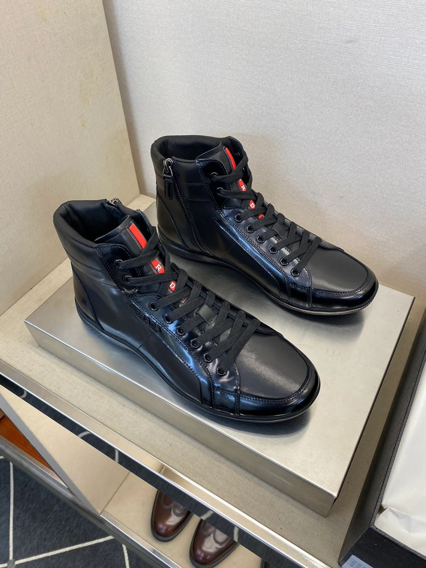 Кроссовки Мужские Prada 20143029