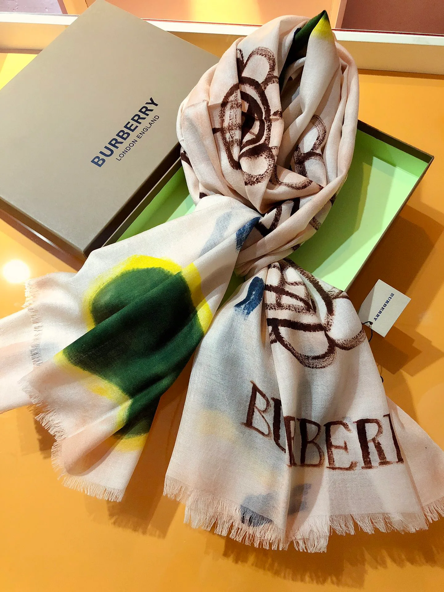 Шарфы Burberry 1780856