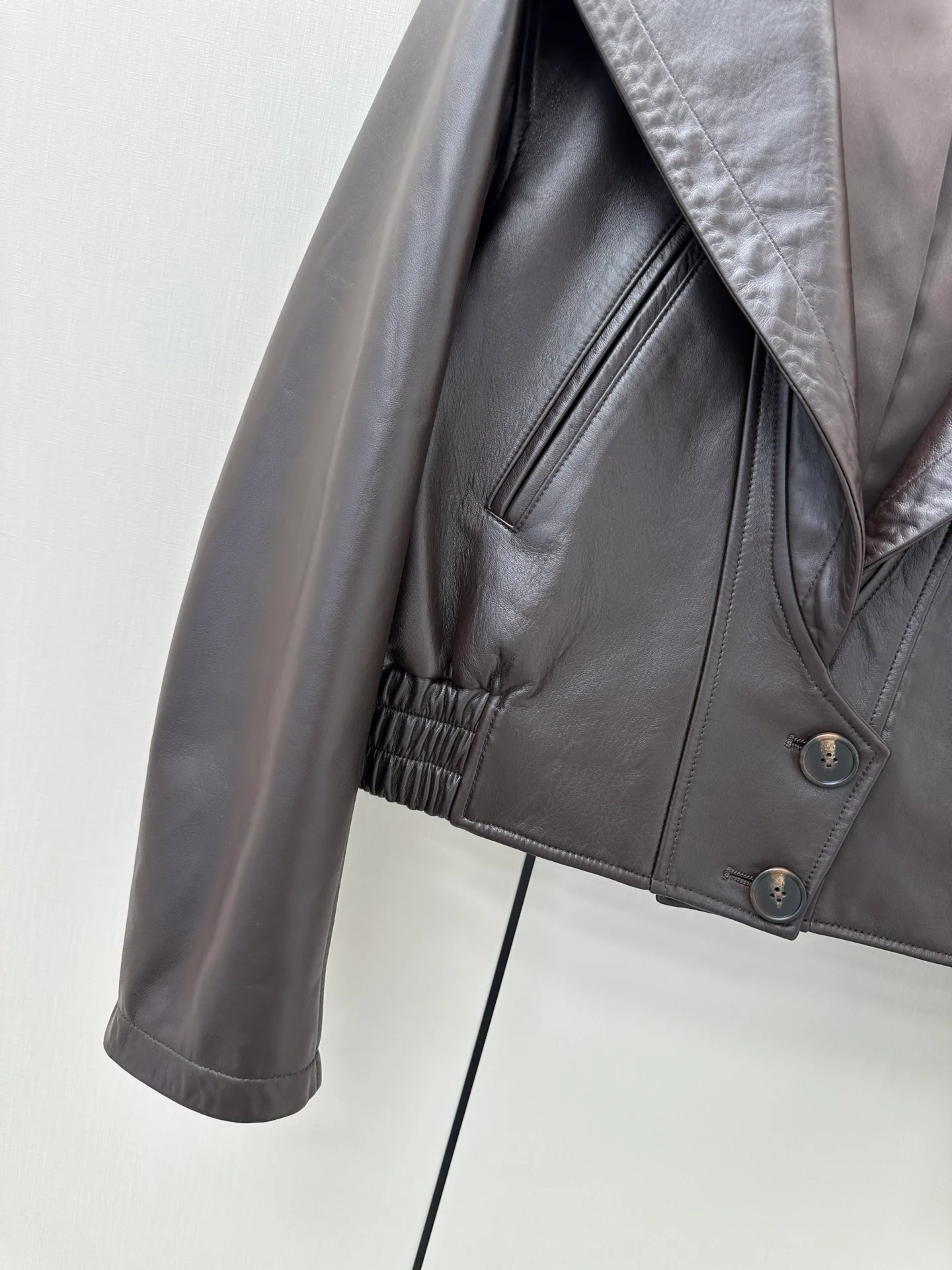 Кожаные Куртки И Дублёнки Женские Saint Laurent 18172807