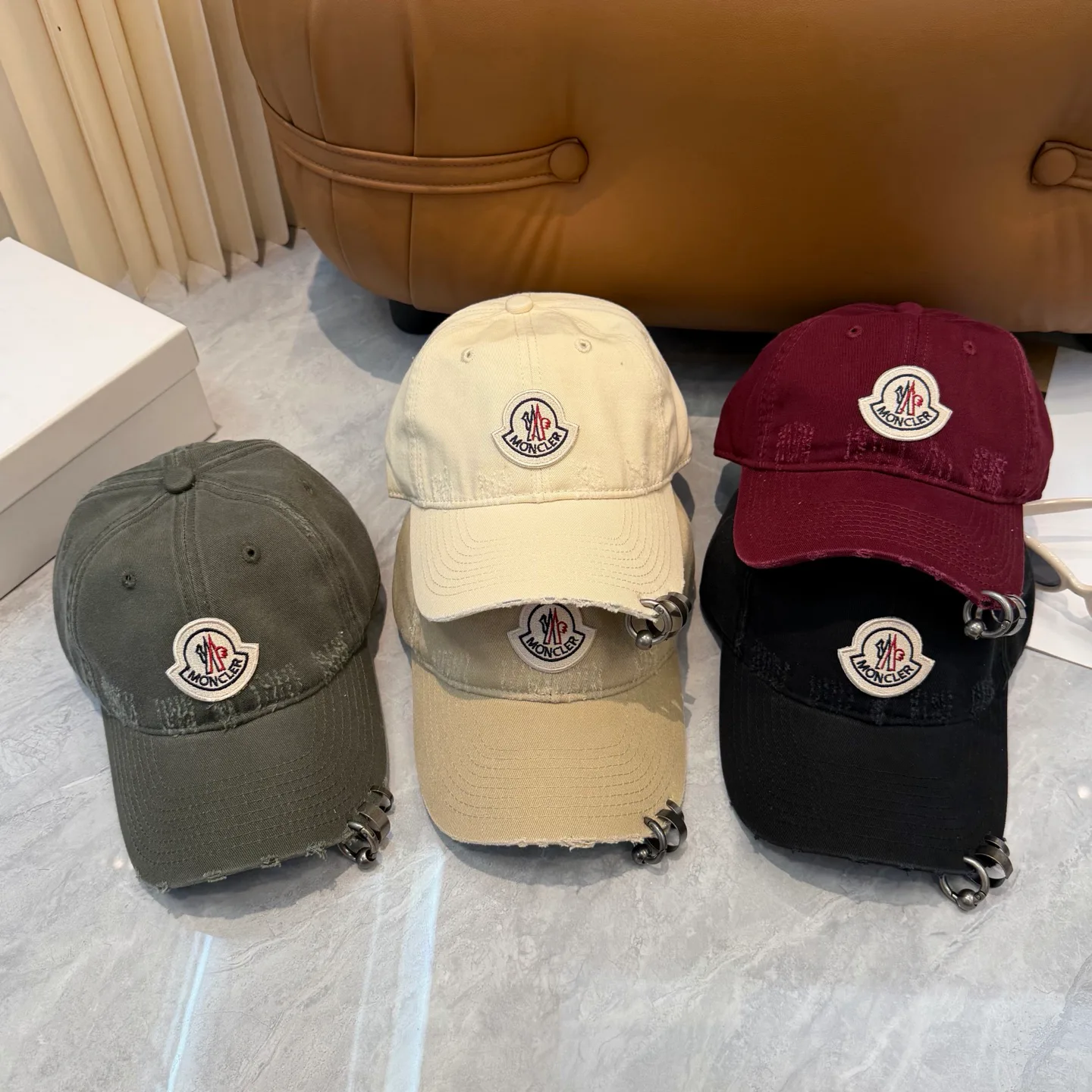 Головные Уборы Moncler 11852935