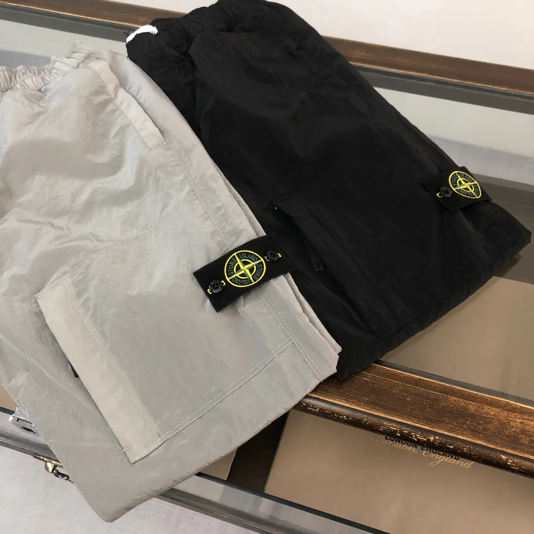 Шорты Женские Stone Island 9620291
