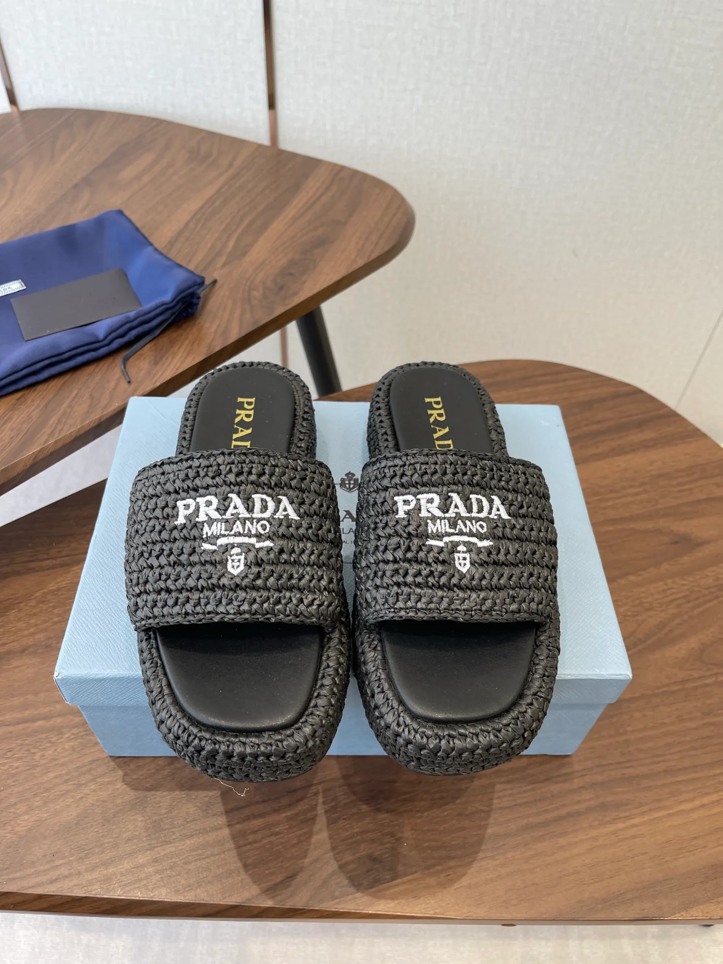 Шлепанцы Женские Prada 11528014
