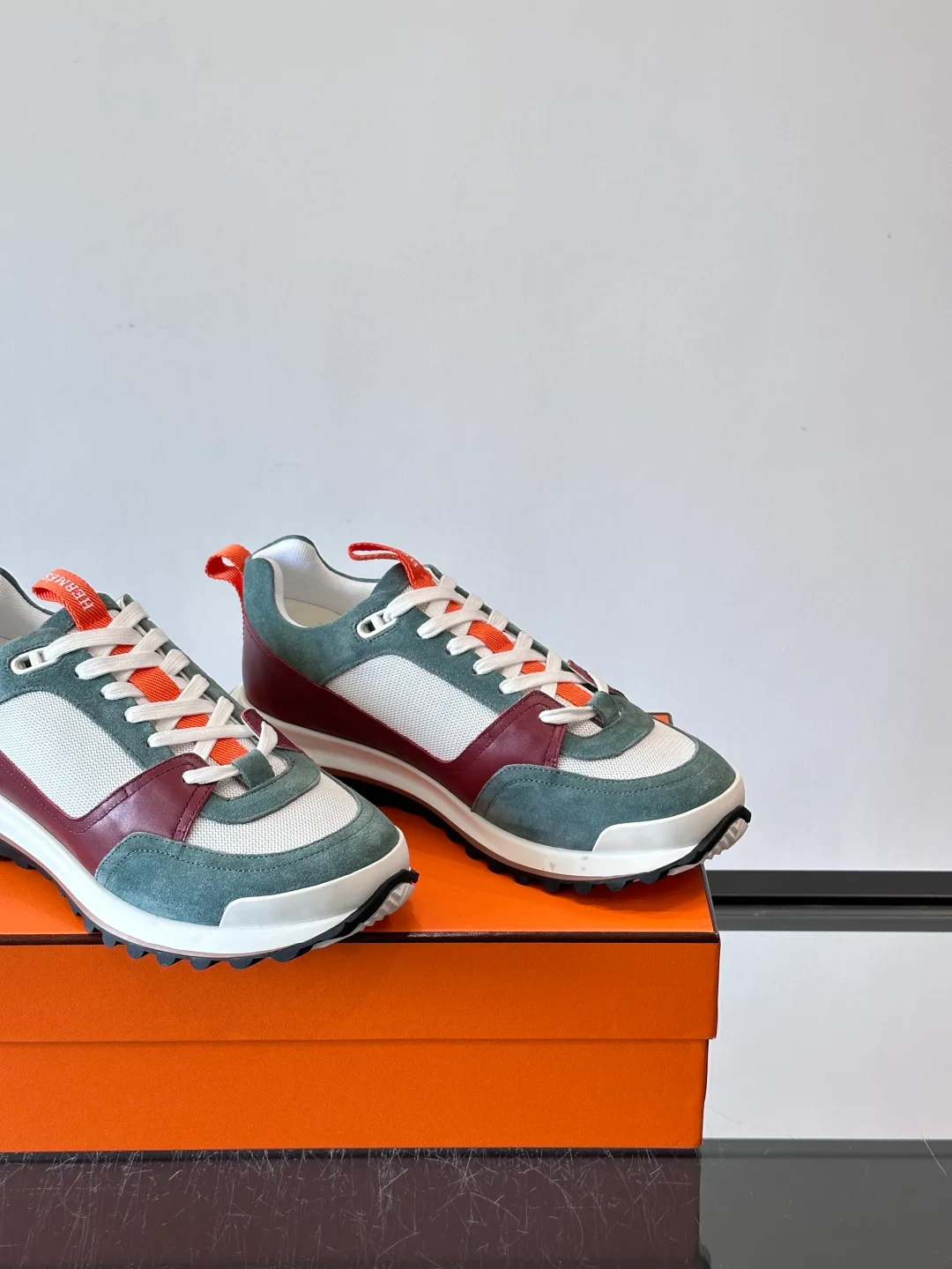 Кроссовки Женские Hermes 367257