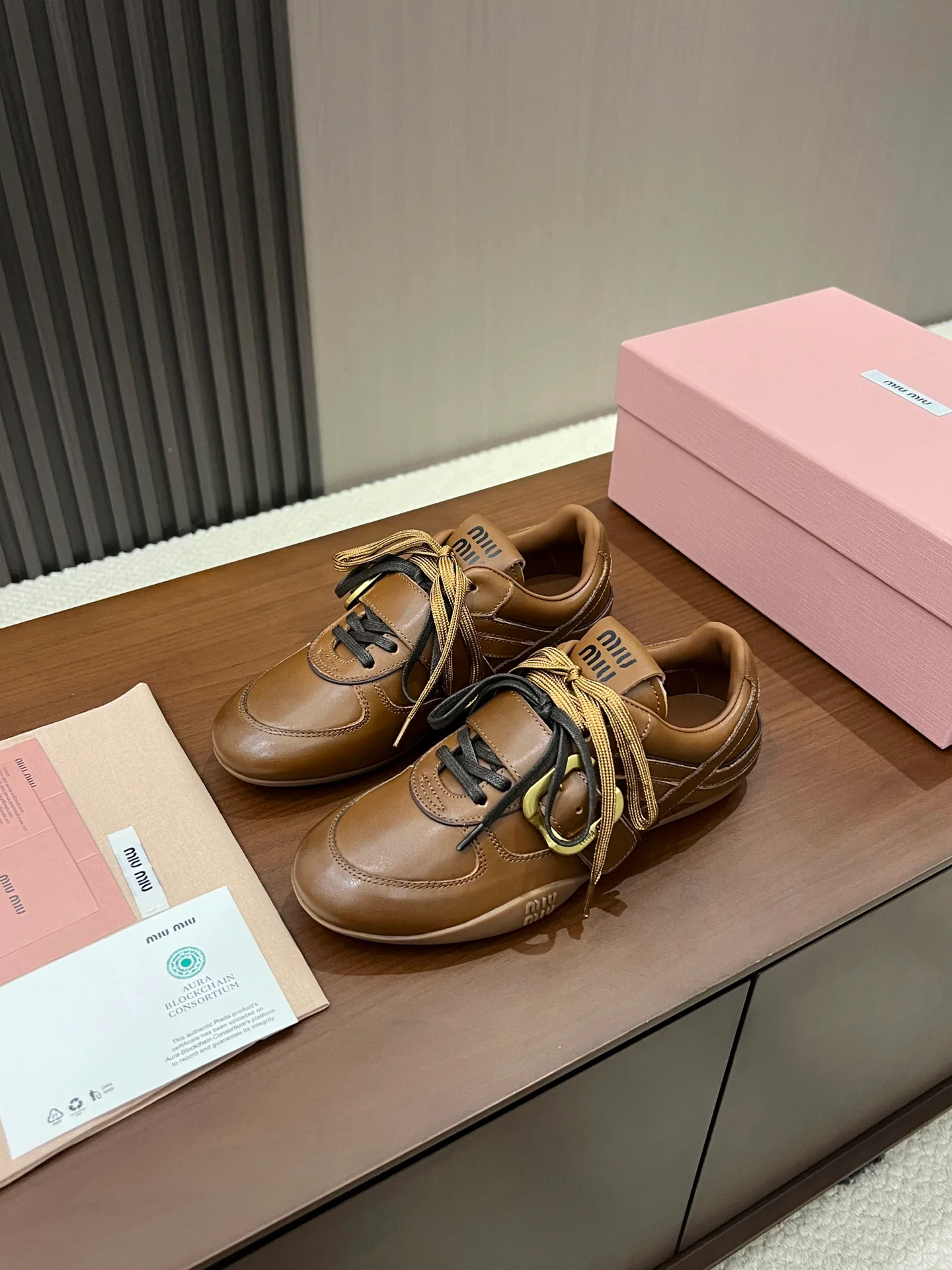 Кроссовки Женские Miu Miu 17968594
