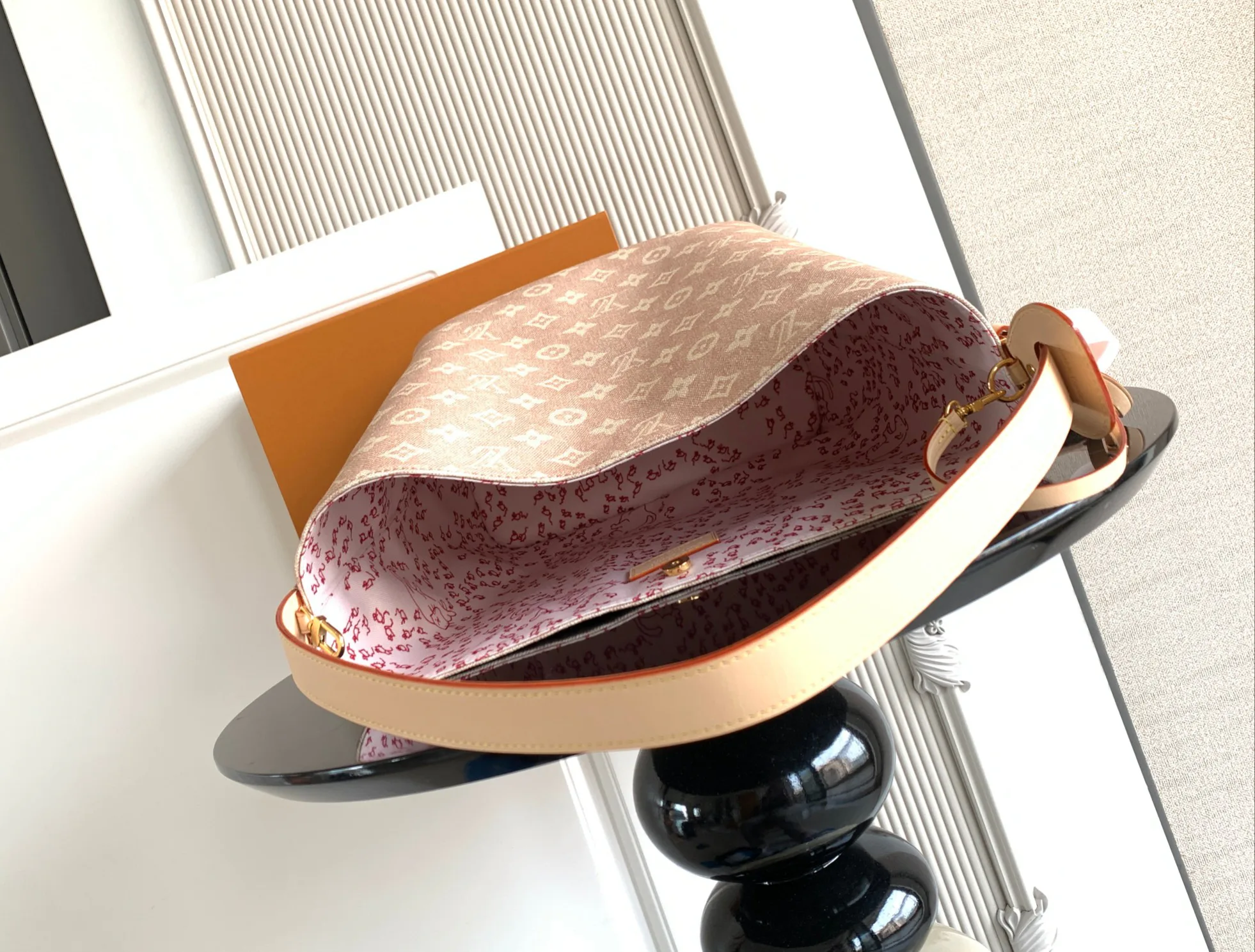 Классические Сумки Женские Louis Vuitton 249360