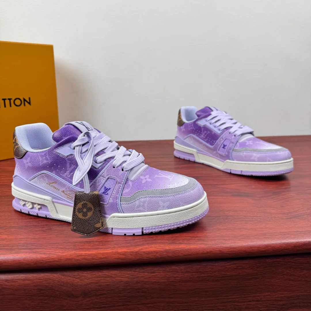 Кроссовки Женские Louis Vuitton 12209520