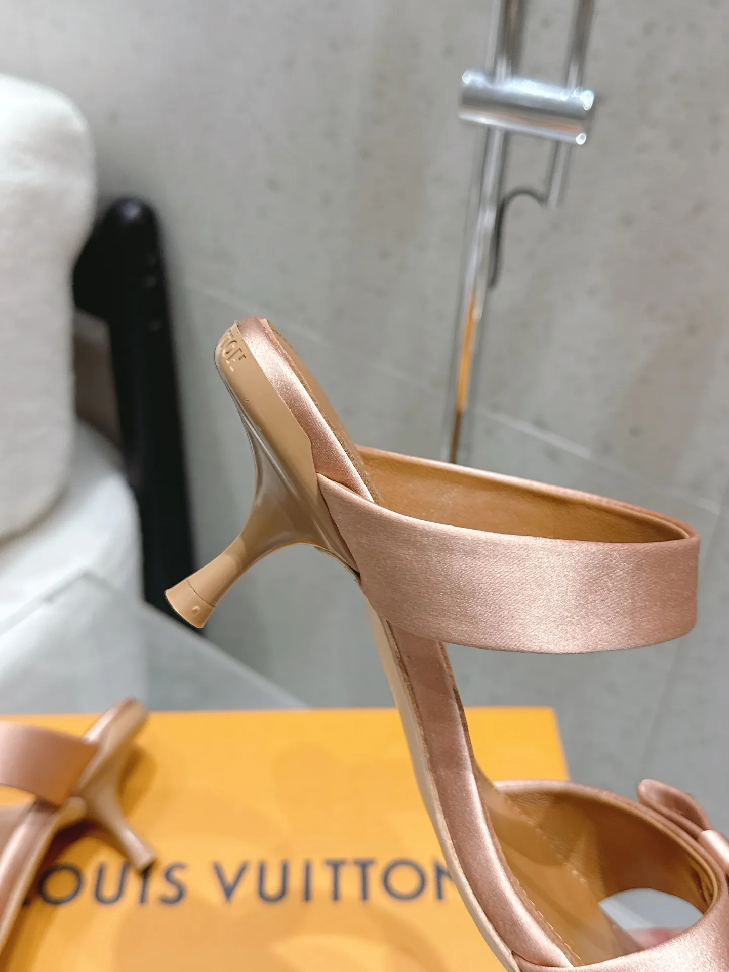 Туфли Женские Louis Vuitton 13078839
