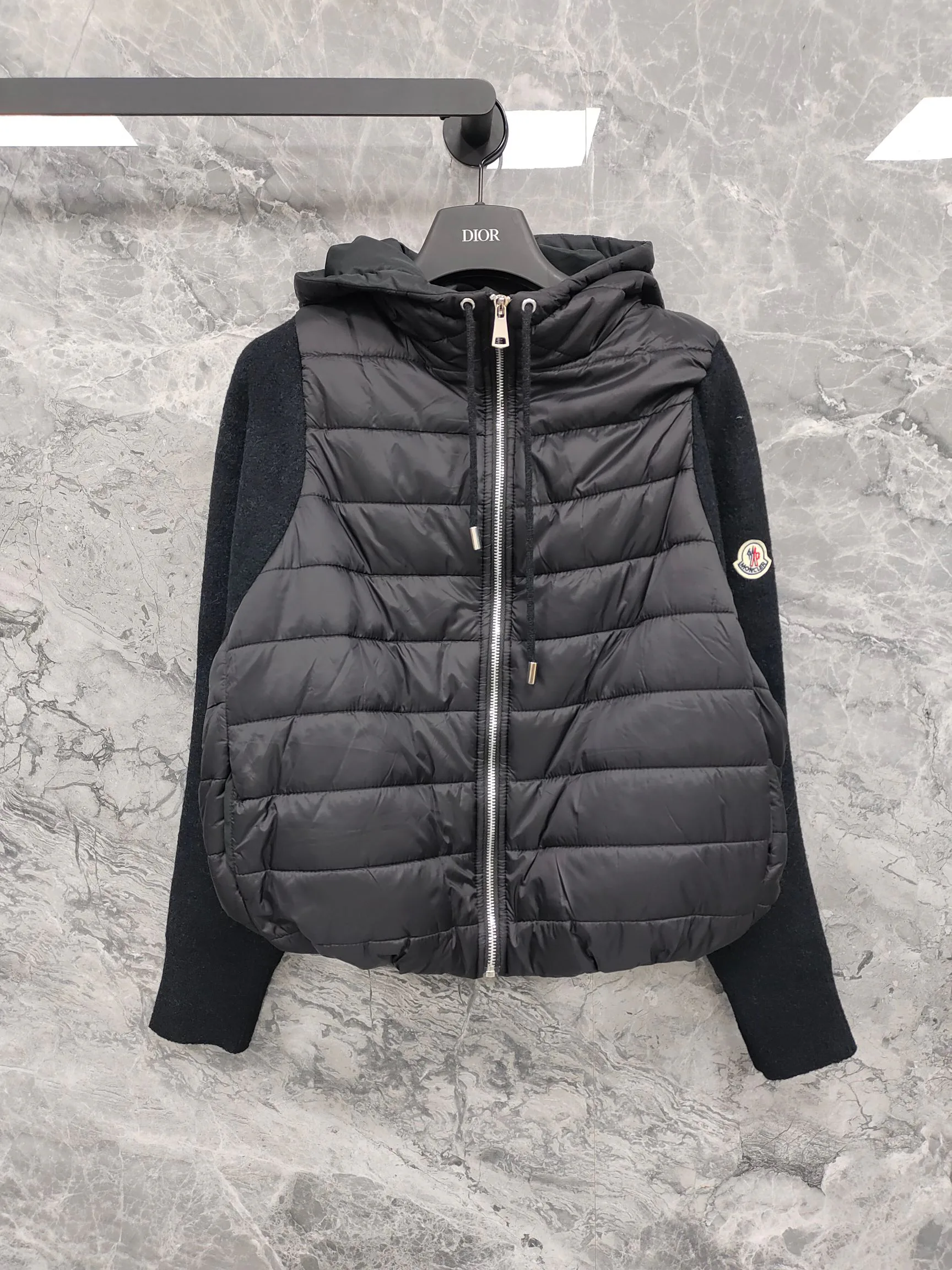 Куртки И Пуховики Женские Moncler 18743551