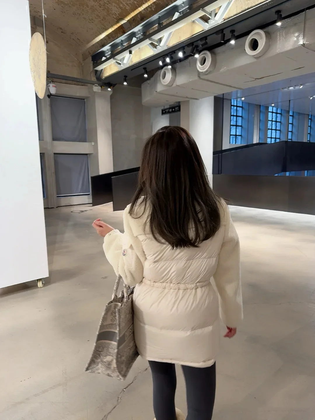Куртки И Пуховики Женские Moncler 18415677